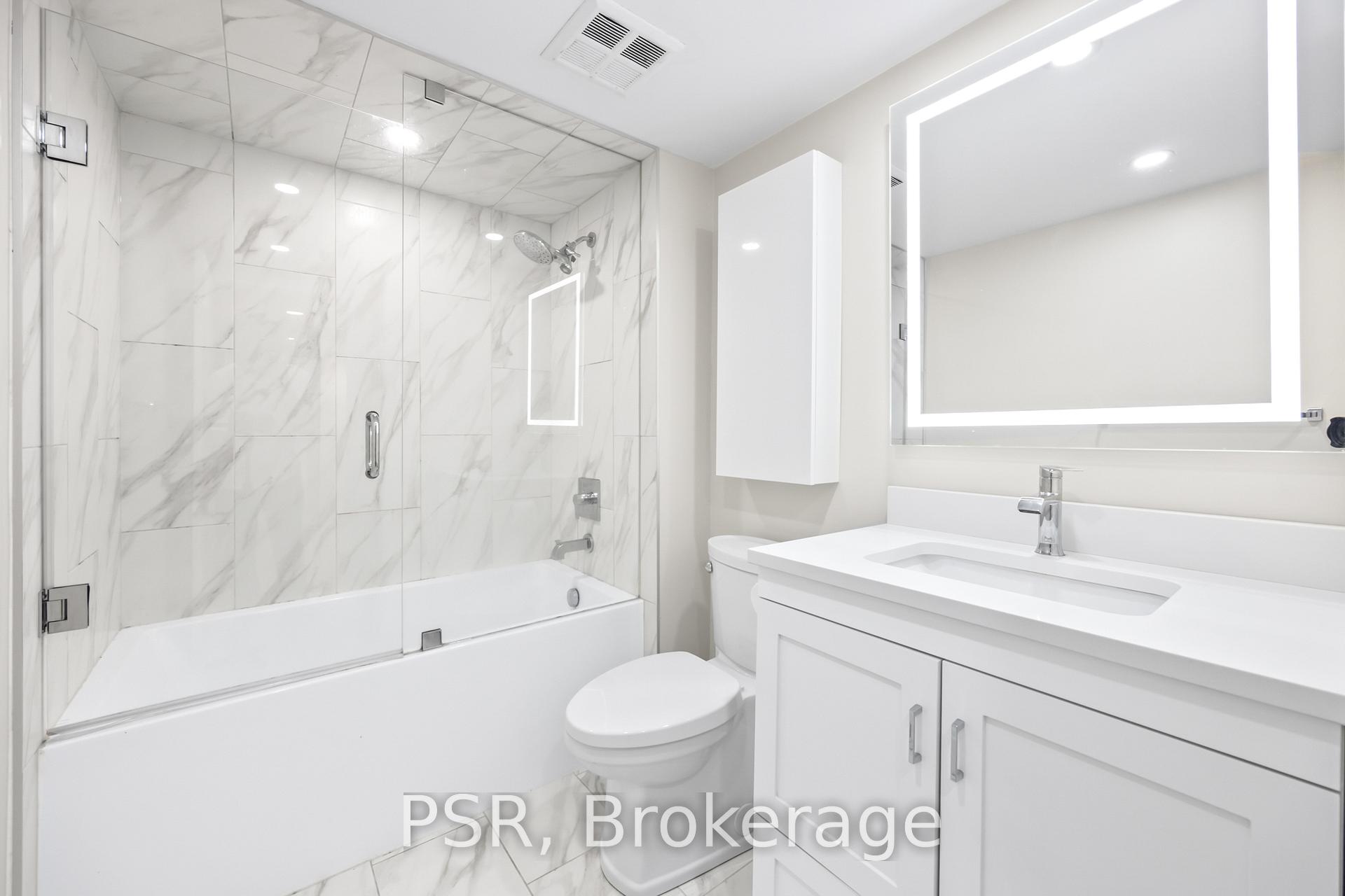 2 Bedrooms Condo at 95 Lombard, Toronto For sale