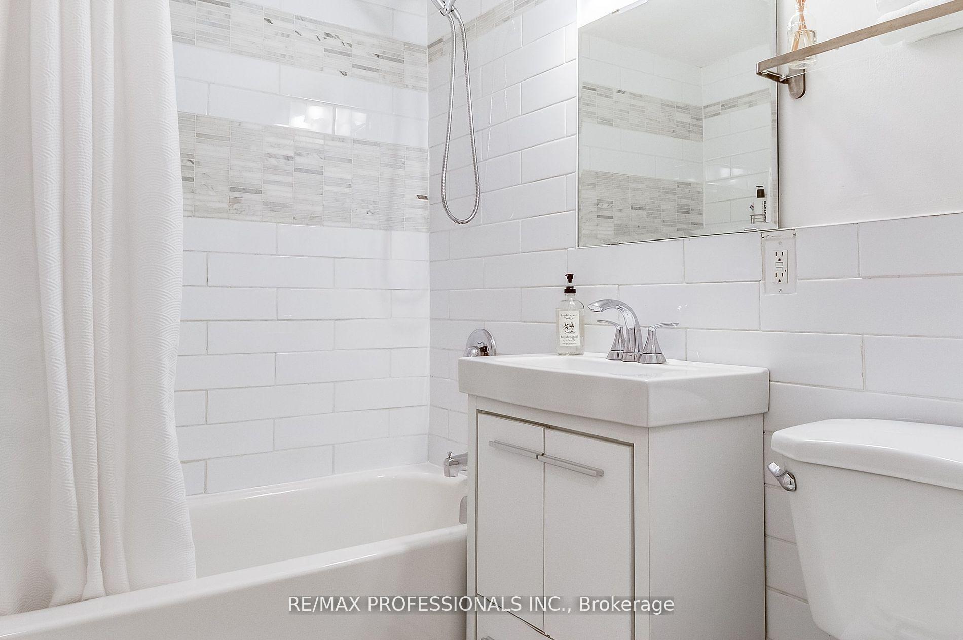 2 Bedrooms Co-op at 100 Coe Hill, Toronto For sale