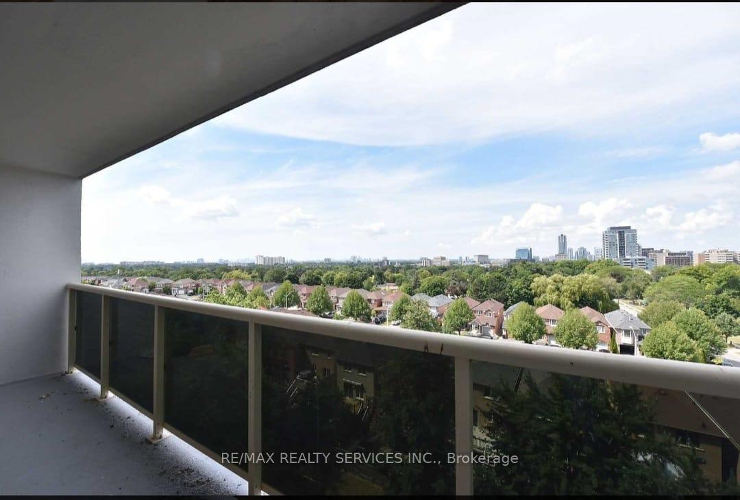 2 Bedrooms Condo at 270 PALMDALE,  Toronto For sale