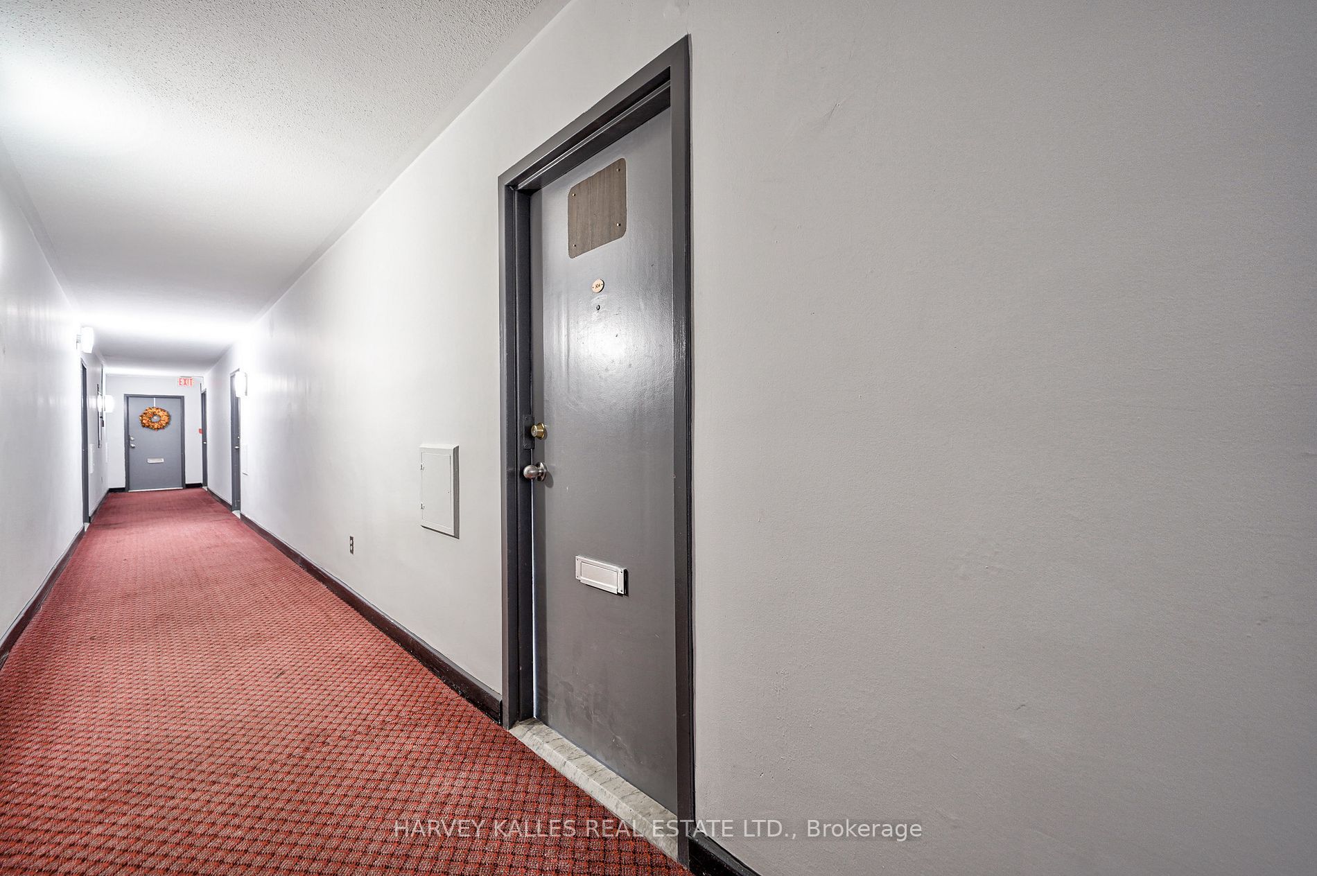 2000 Sheppard Avenue W 411