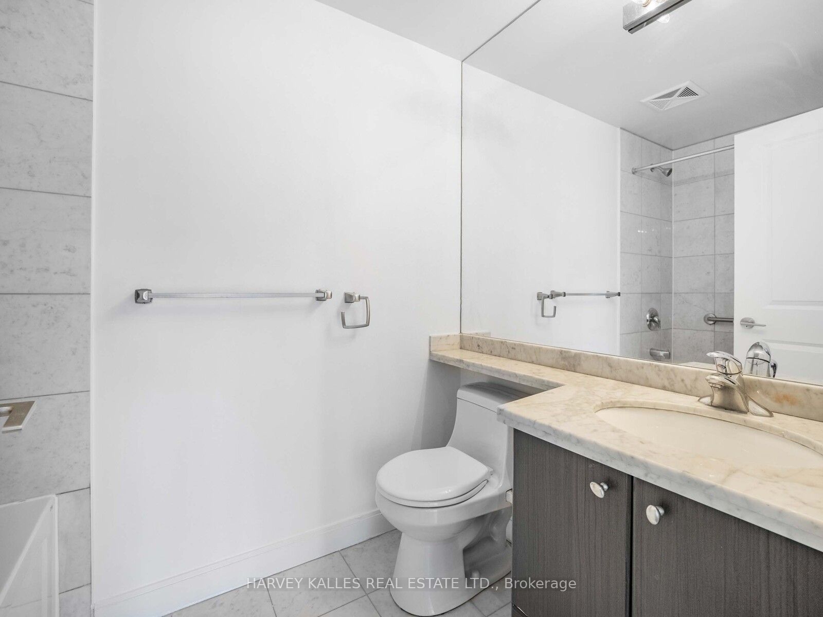 60 Absolute Avenue, #602