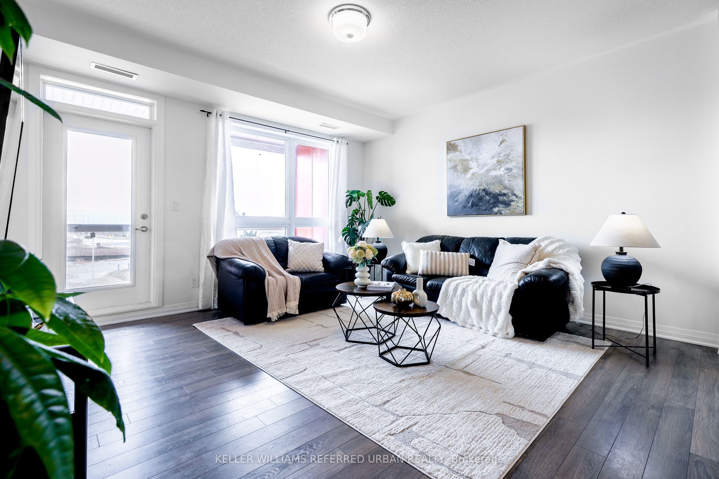 2 Adam Sellers Street, #206