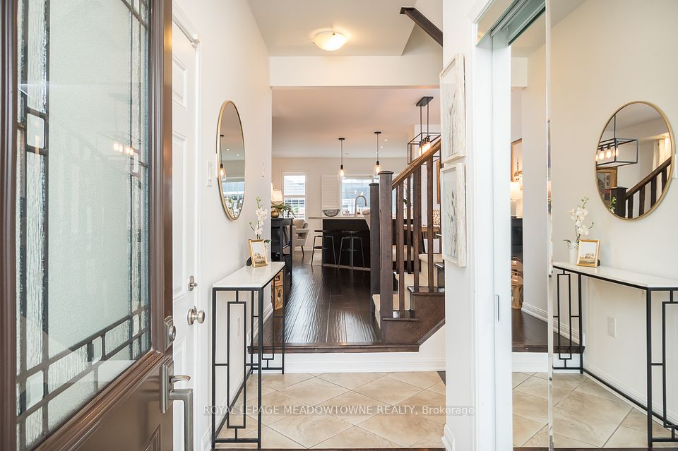 1065 Nadalin Heights, Milton, ON L9T 8H4