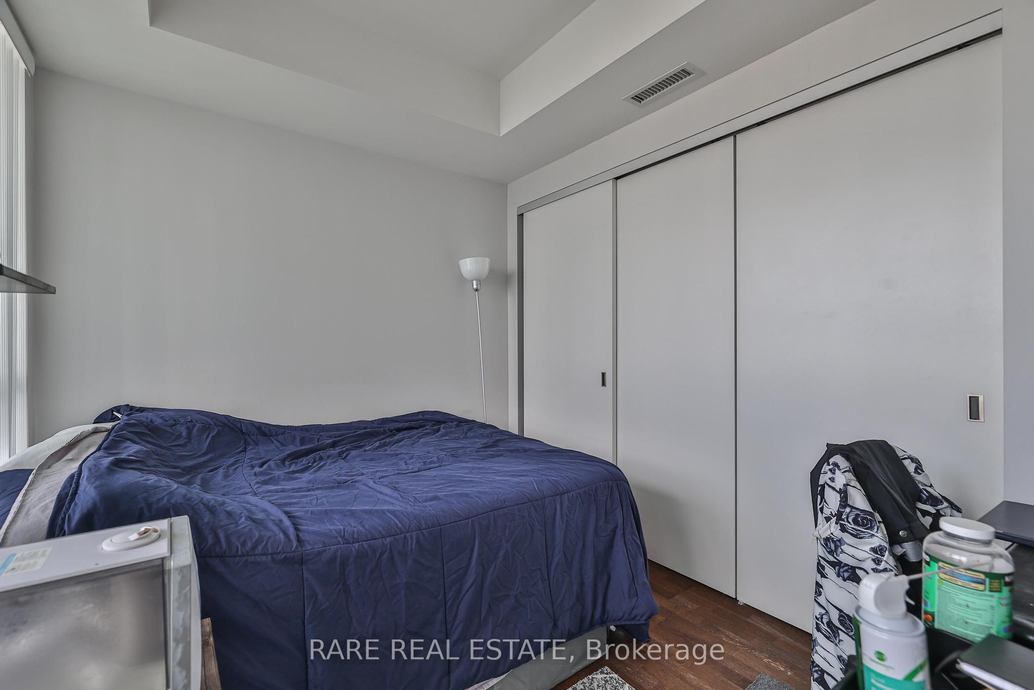 101 Charles Street E, #3210