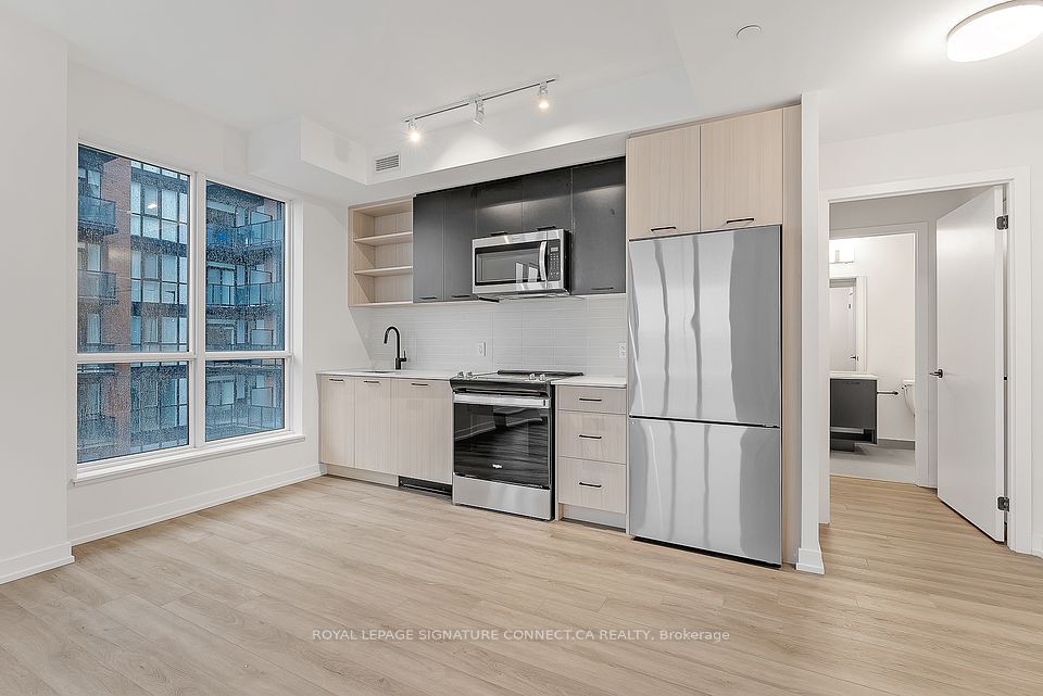 #419 - 2300 St. Clair Avenue, Toronto, ON M6N 1K8