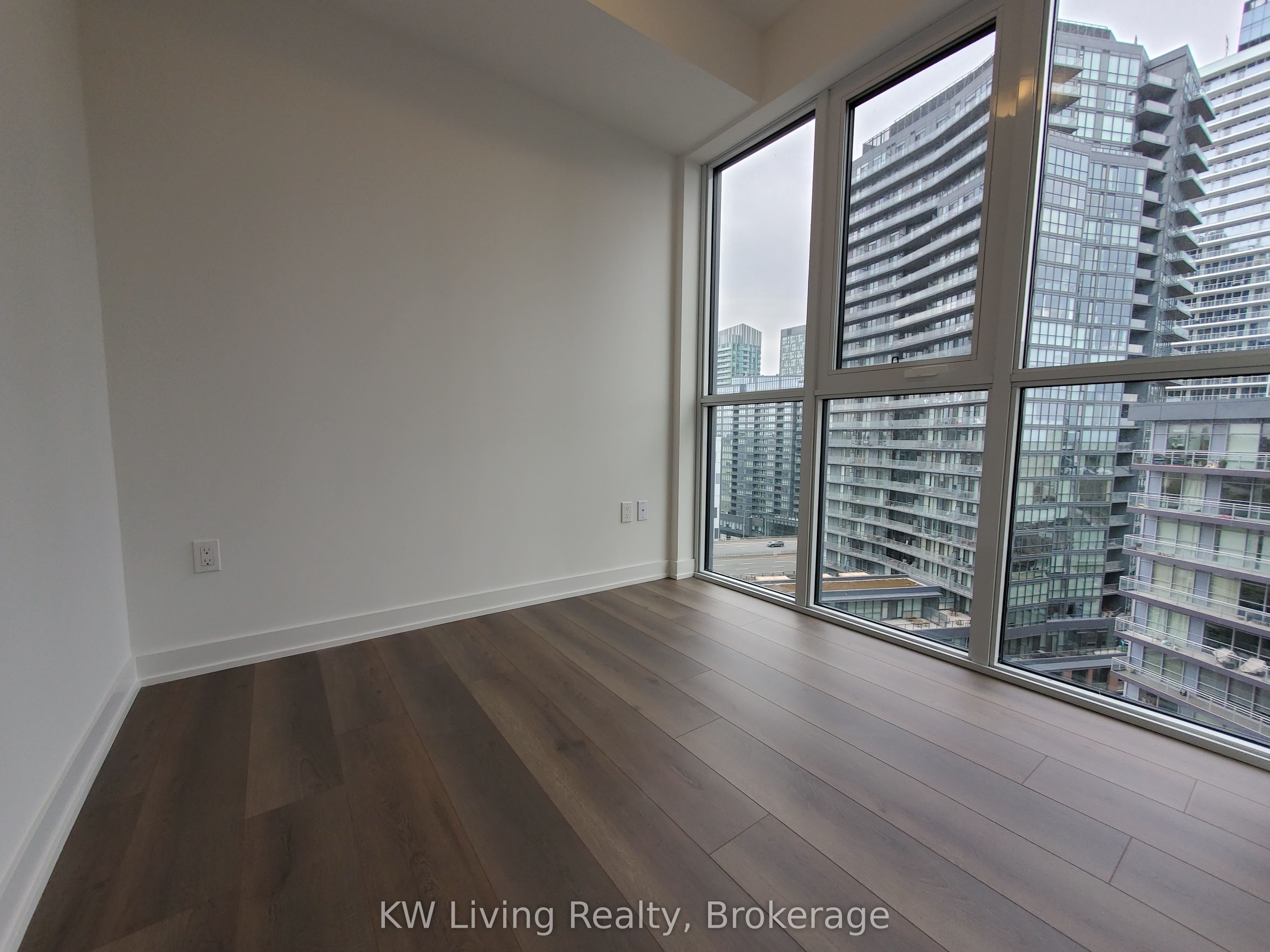 38 Iannuzzi Street, #1810