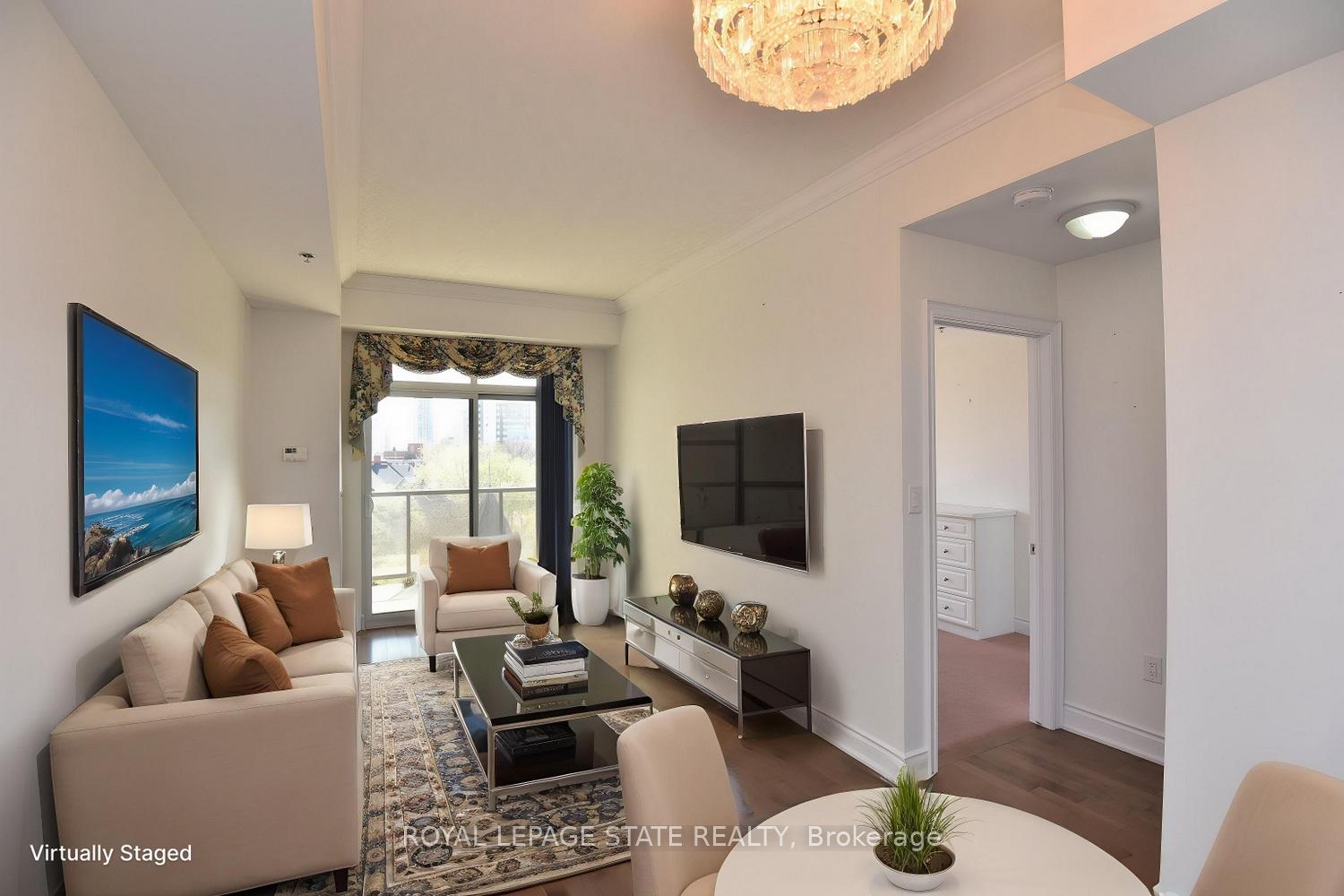 2 Bedrooms Condo at 90 Charlton, Hamilton For sale