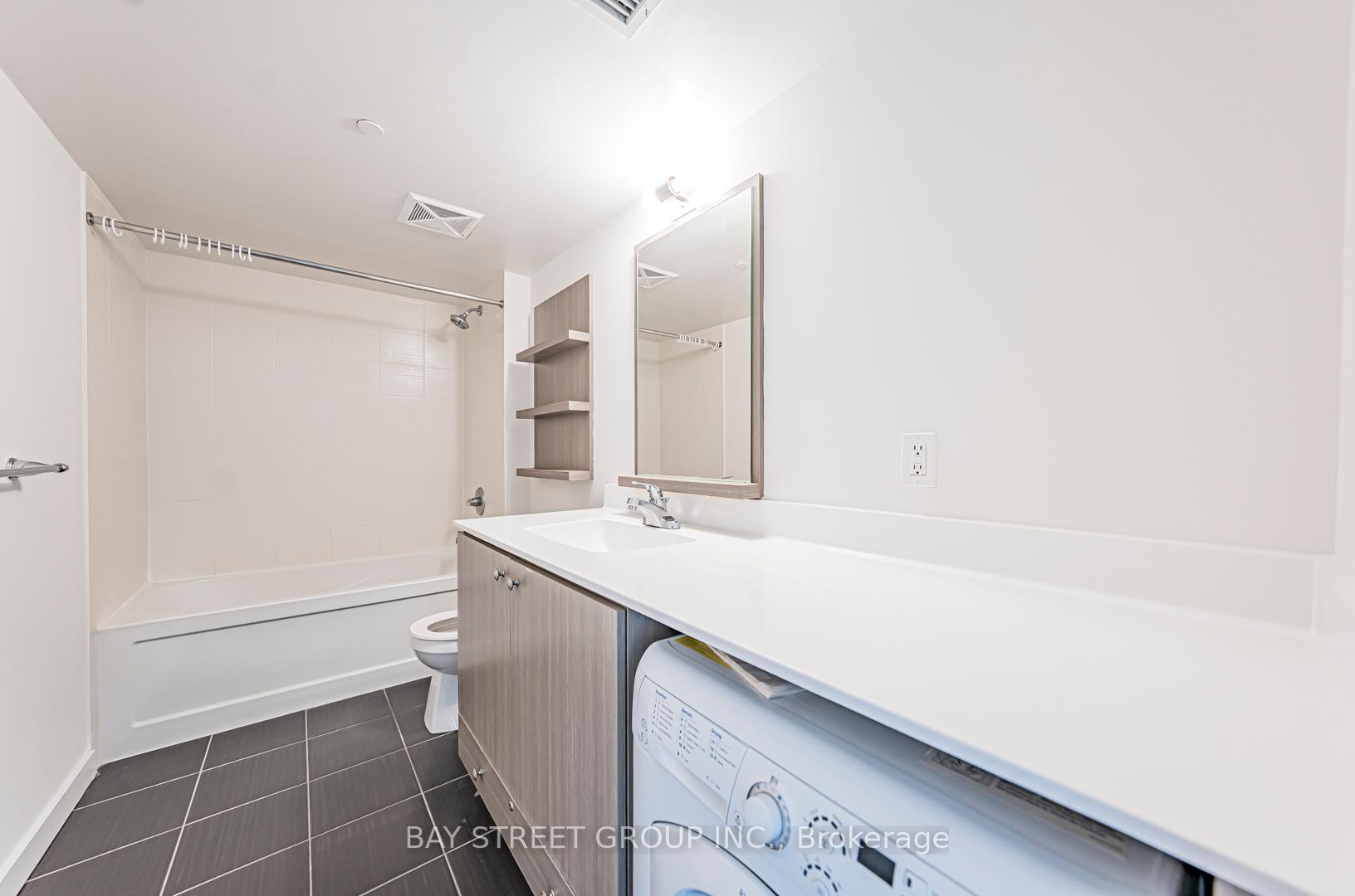 1 Bedroom Condo at 275 Yorkland, Toronto For sale