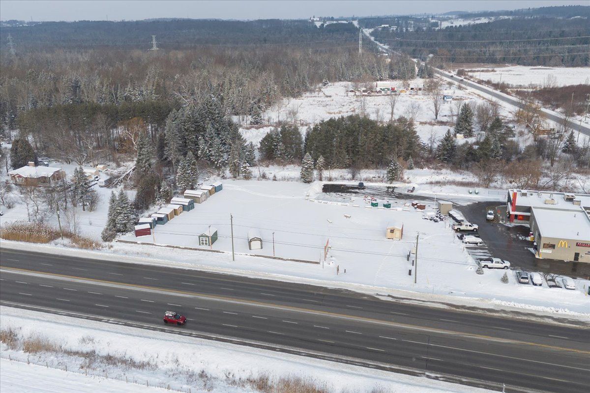 4712 County Road 90 Road Springwater Ontario L0L 2N2