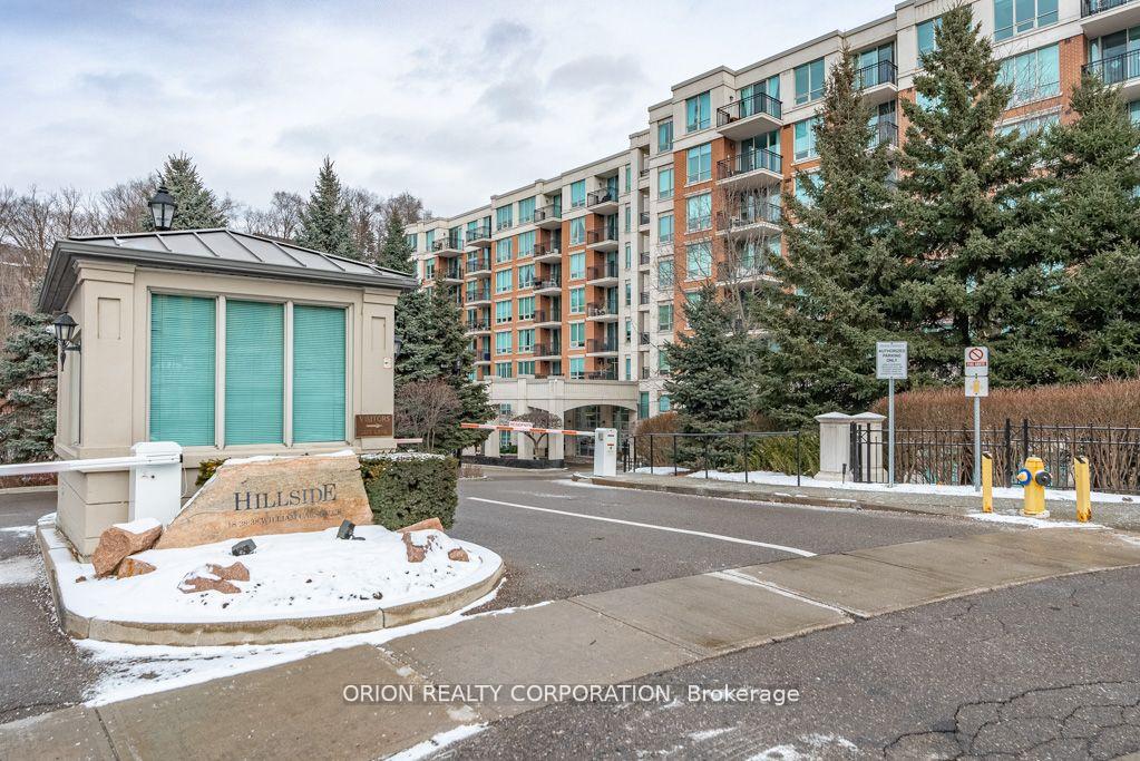 2 Bedrooms Condo at 38 William Carson,  Toronto For sale