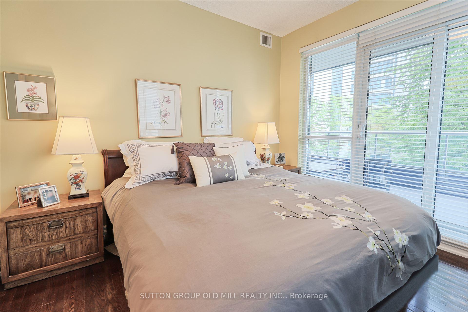 2 Bedrooms Condo at 2087 Lake Shore, Toronto For sale