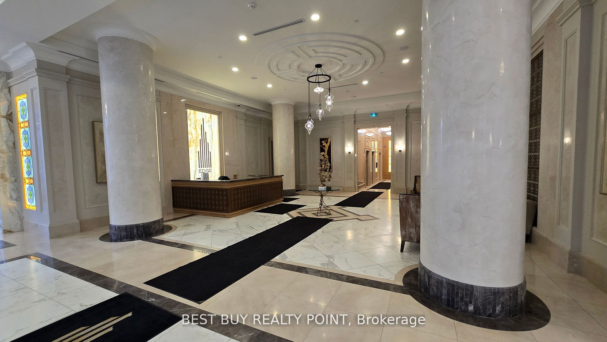 36 Elm Drive W, #201
