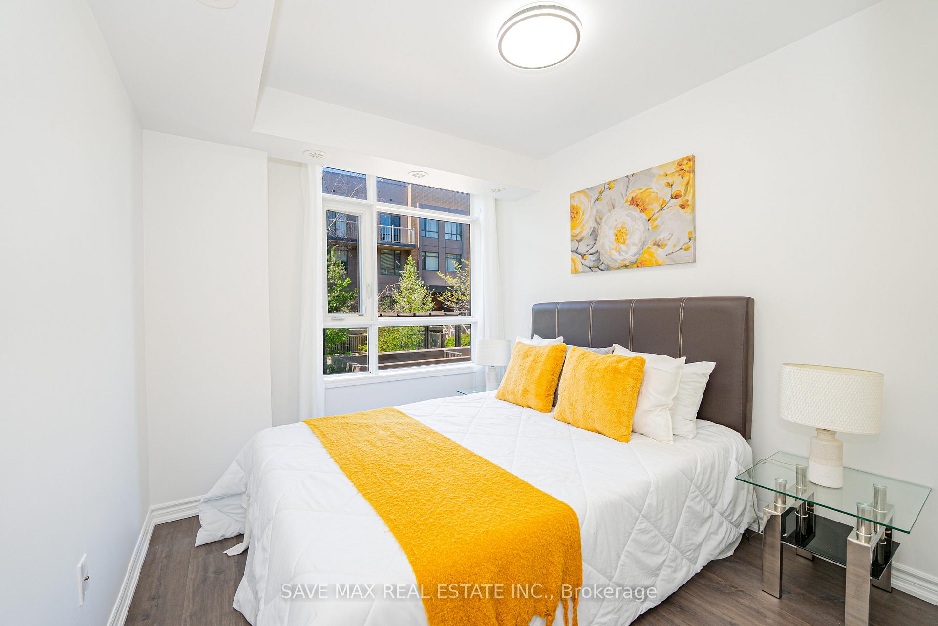 3 Bedrooms Condo at 1070 Progress, Toronto For sale