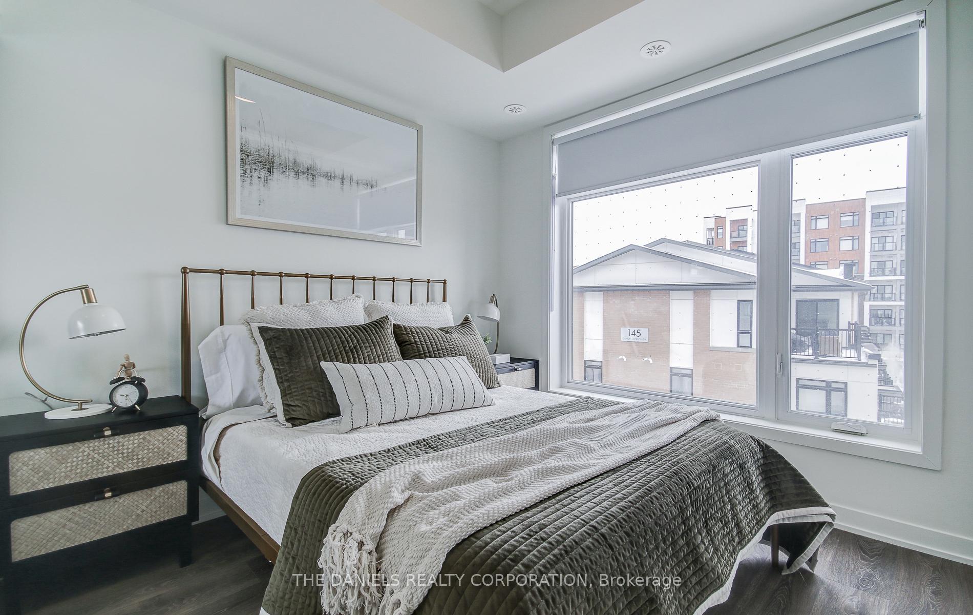 1 Bedroom Condo at 165 Canon Jackson,  Toronto For sale