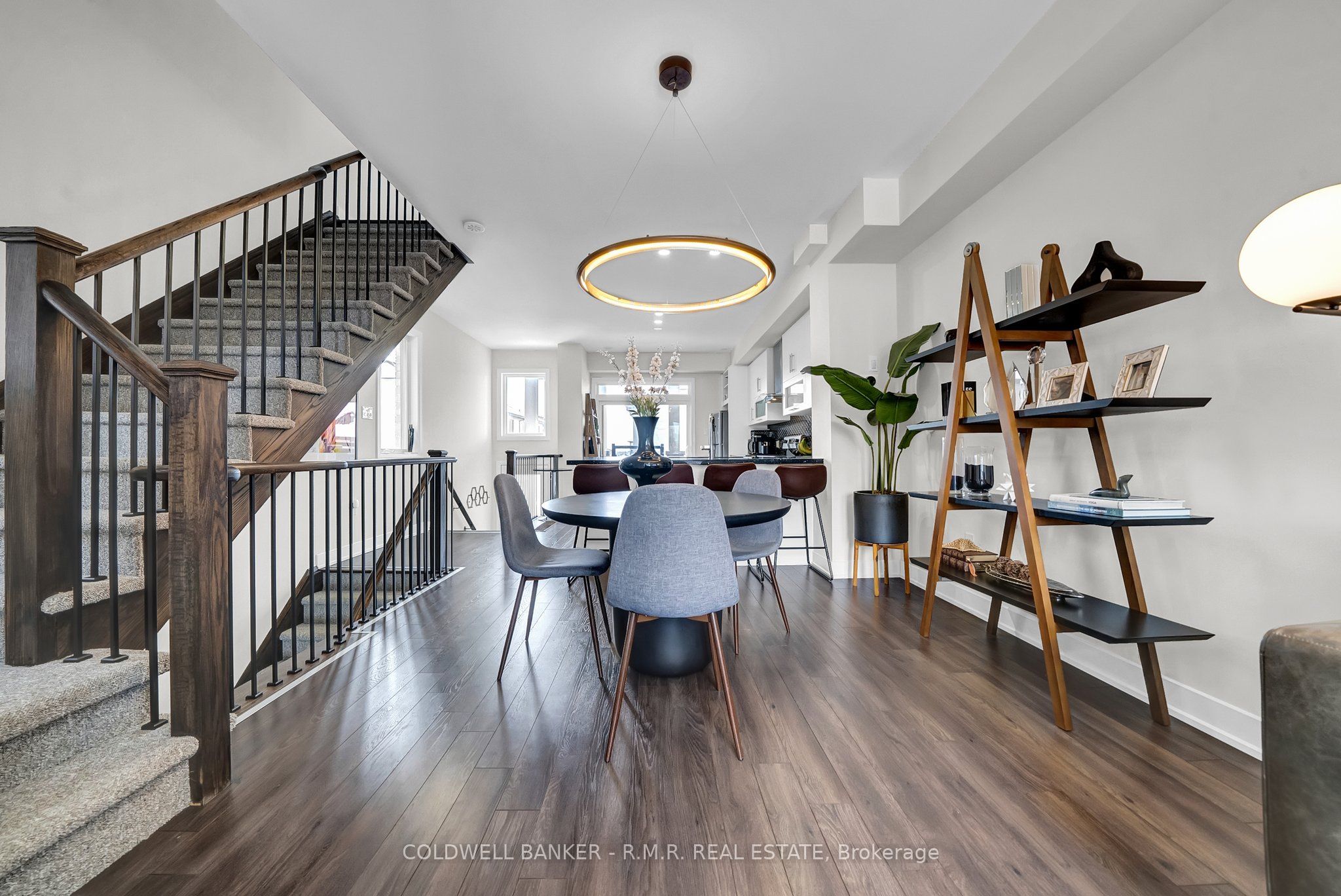 15 Shawfield Way, #83