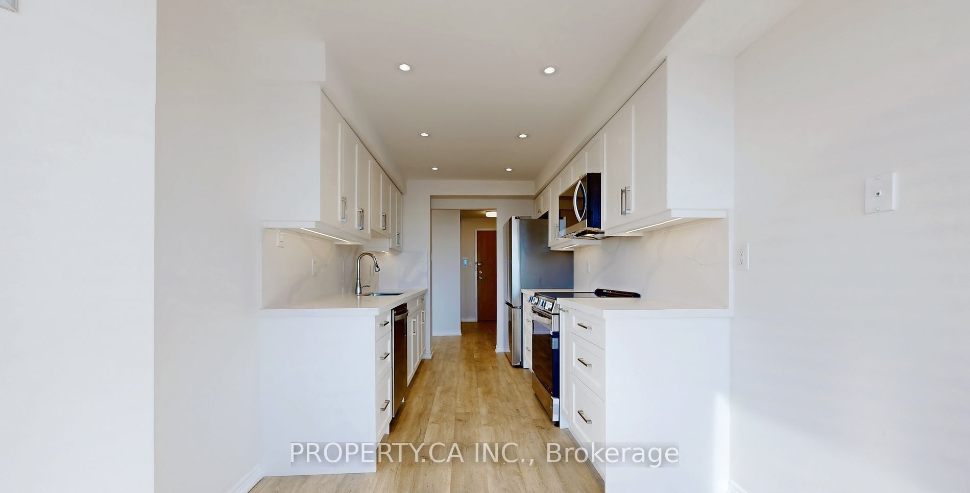 7250 Yonge Street, #605