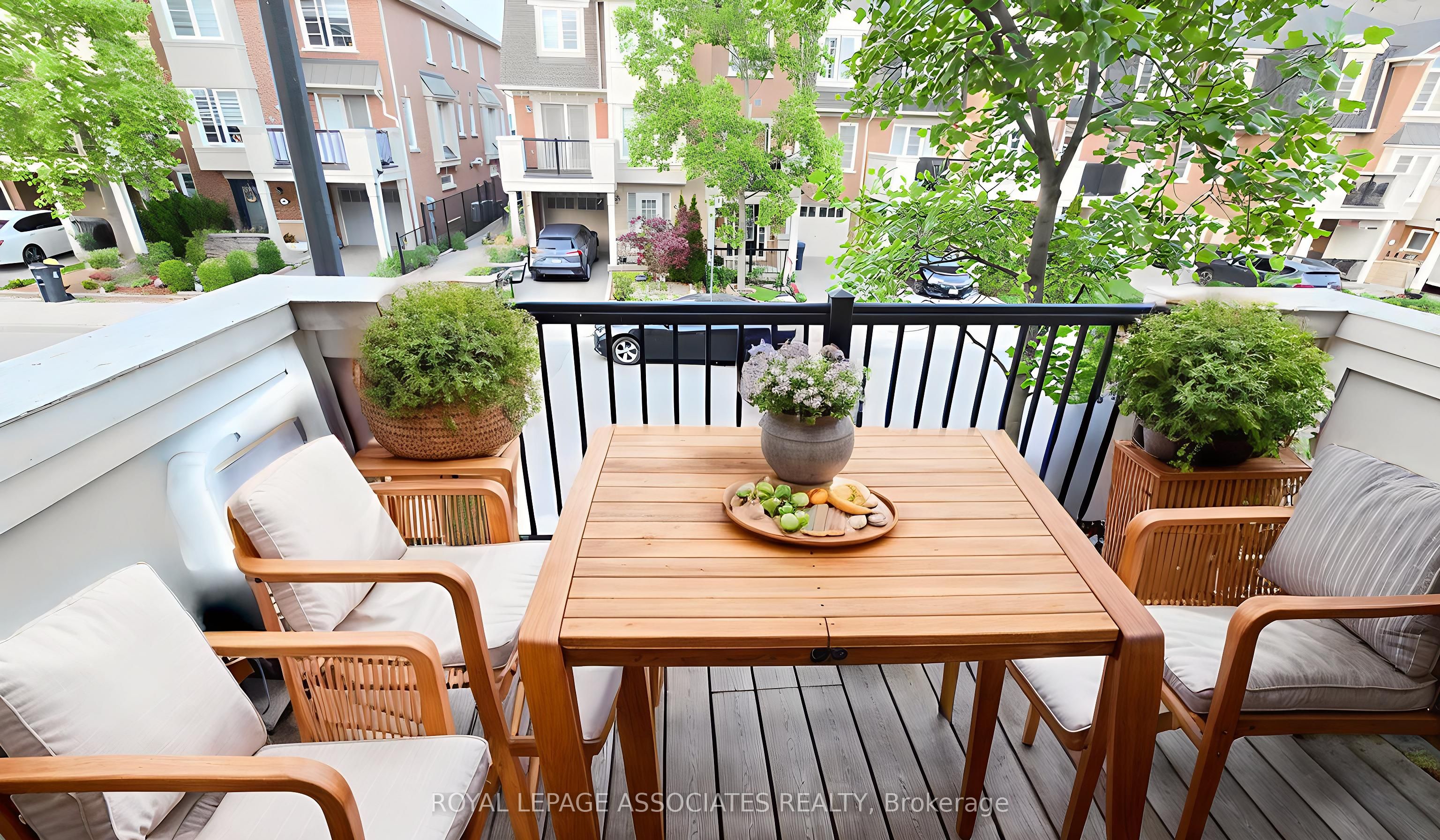 50 Mendelssohn Street, #8