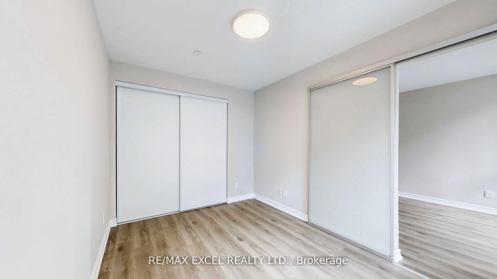 2 Bedrooms Condo at 87 Peter, Toronto For sale