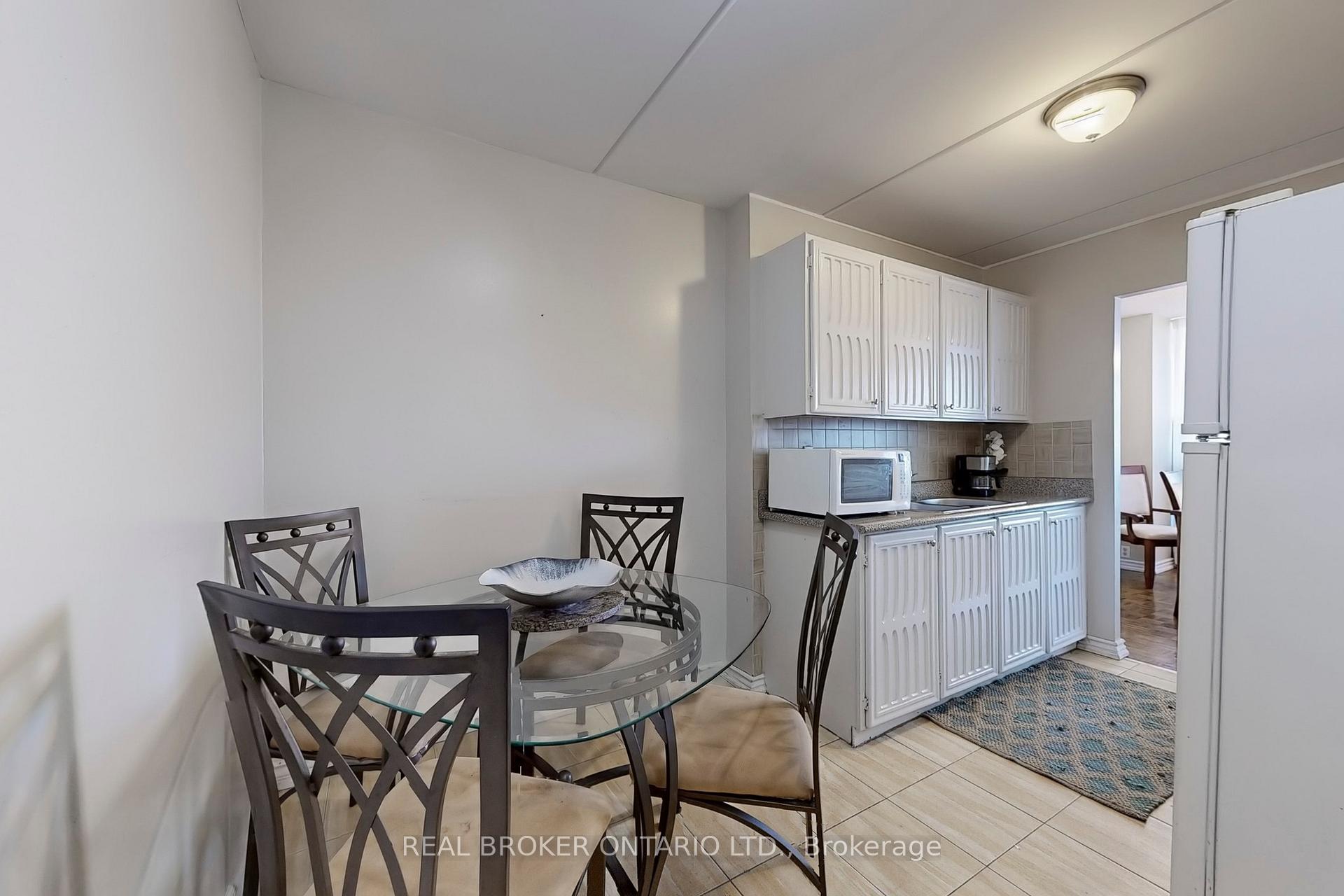 1 Bedroom Condo at 2 GLAMORGAN, Toronto For sale