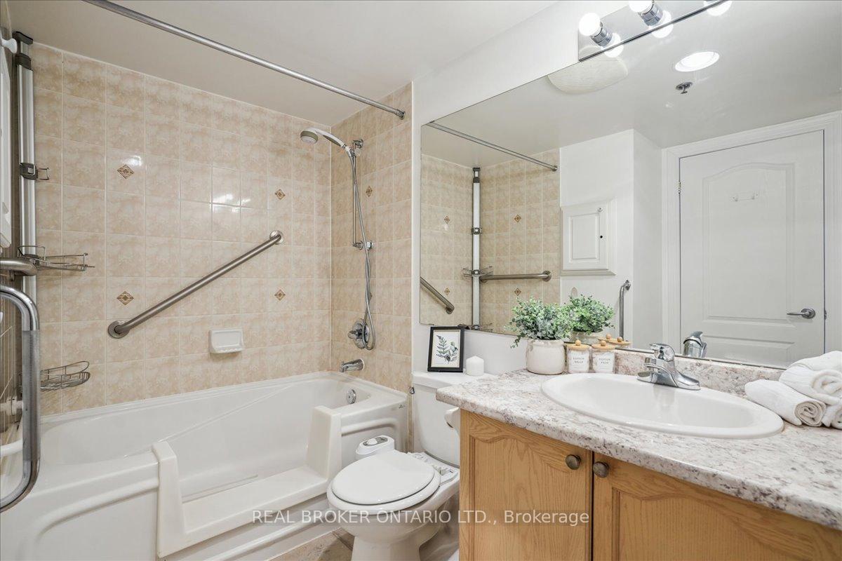1 Bedroom Condo at 4640 Kimbermount, Mississauga For sale