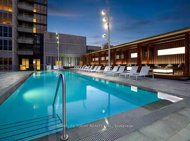 2 Bedrooms Condo at 300 Front, Toronto For sale