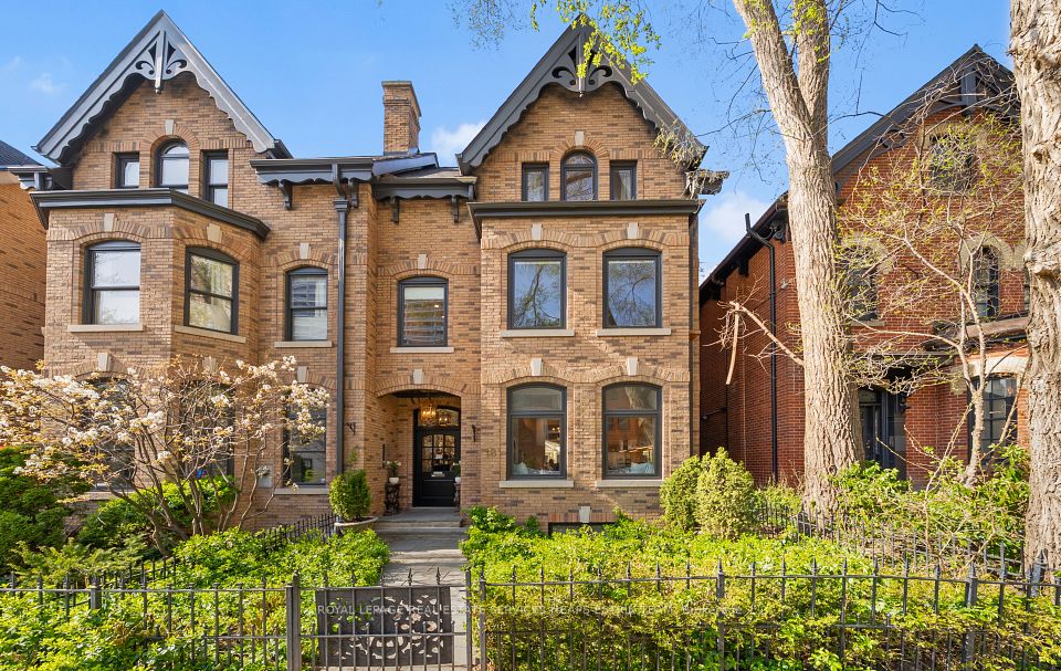 18 Lowther Avenue