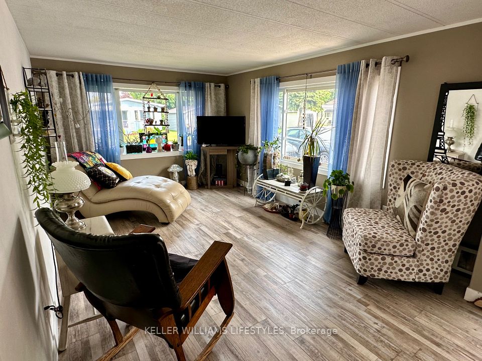 16 VELMA Street, Strathroy-Caradoc, ON N7G 3P4