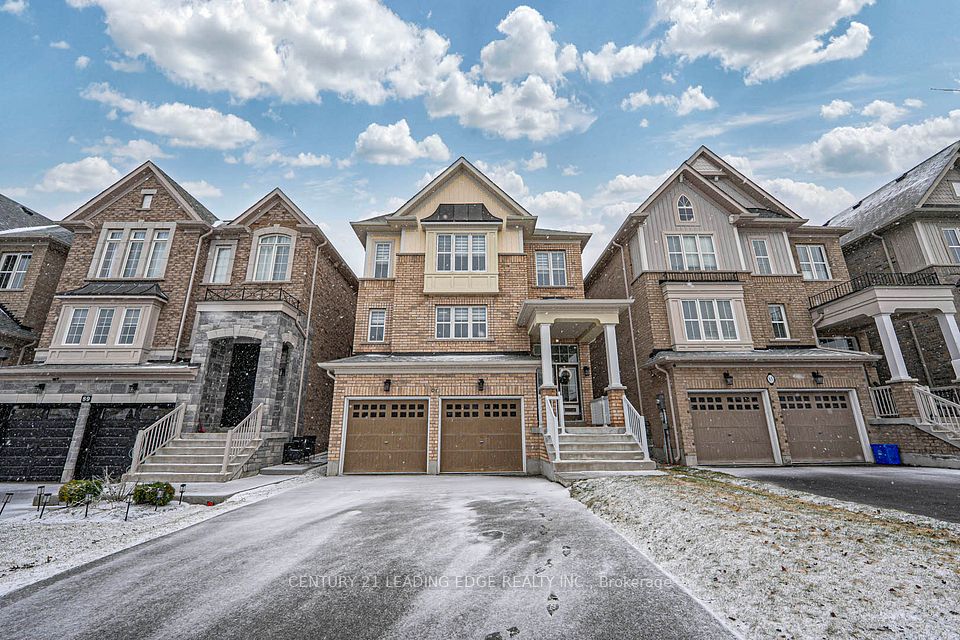 87 Ridge Gate Crescent, East Gwillimbury, ON L0G 1M0