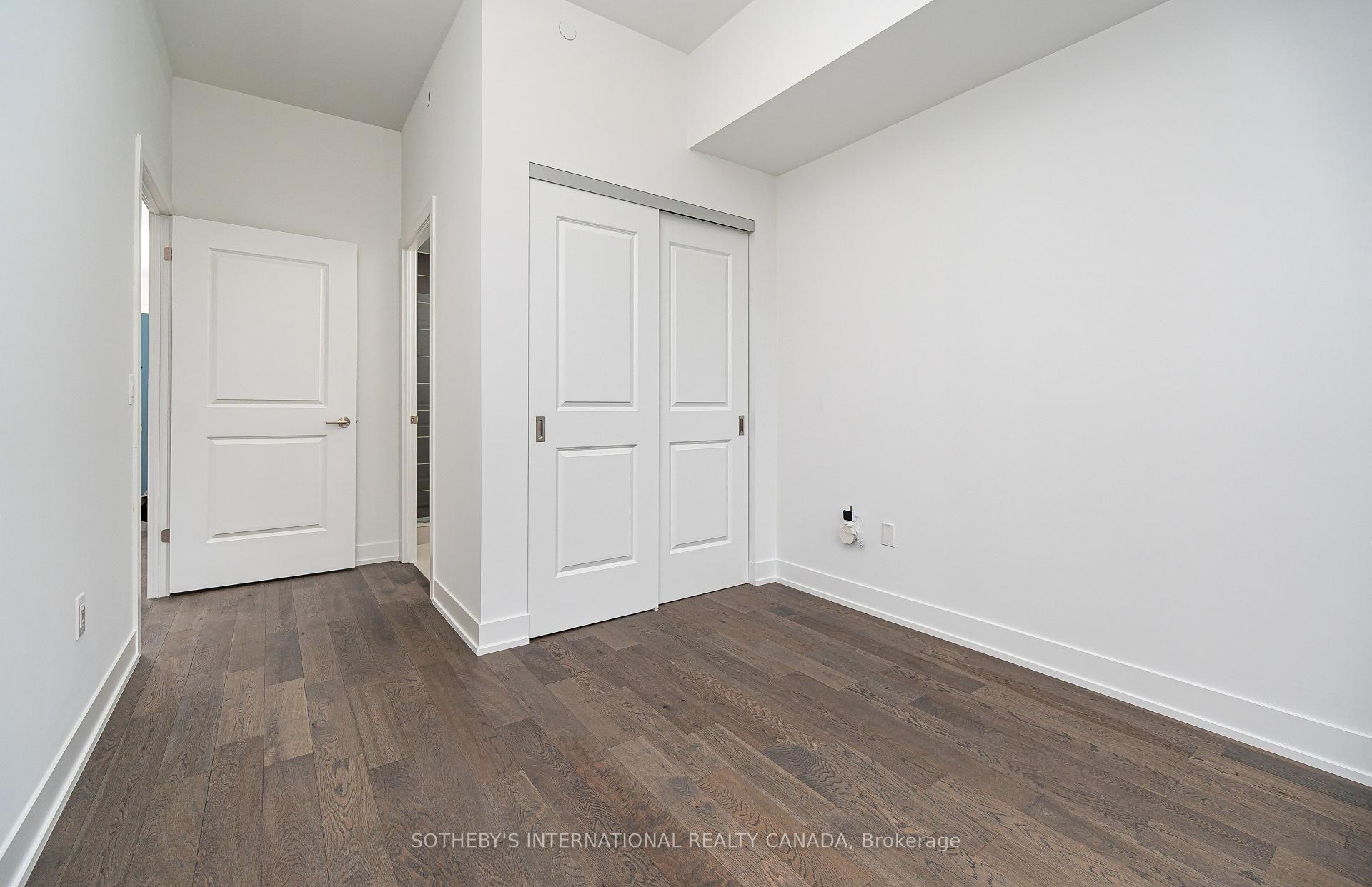 2 Bedrooms Condo at 1063 Douglas McCurdy, Mississauga For sale