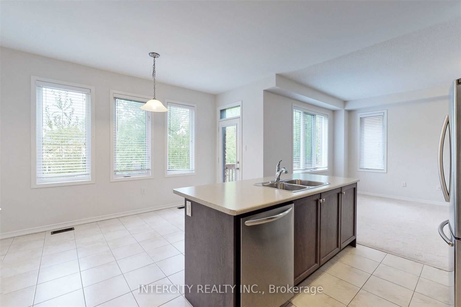 1017 Abram Court, Innisfil, ON L9S 0K3