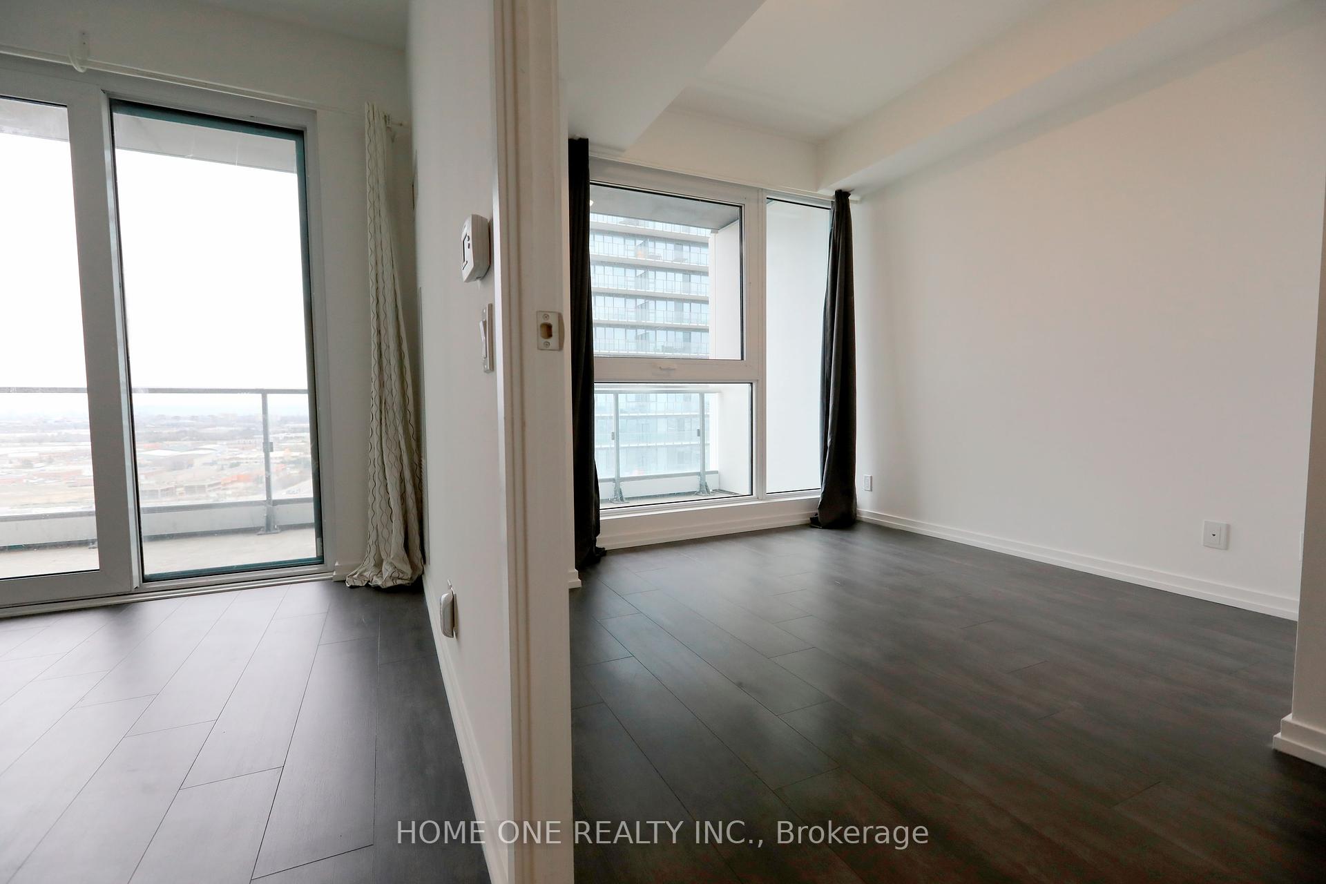 2 Bedrooms Condo at 1000 Portage,  Vaughan For sale