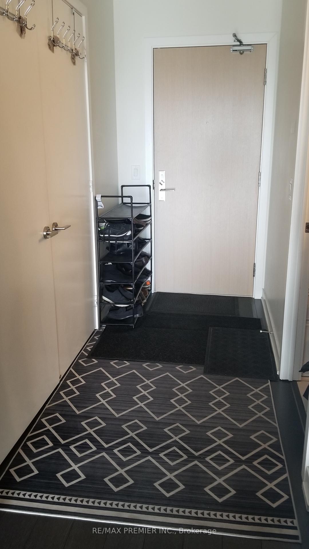 1 Bedroom Condo at 16 McAdam,  Toronto For sale