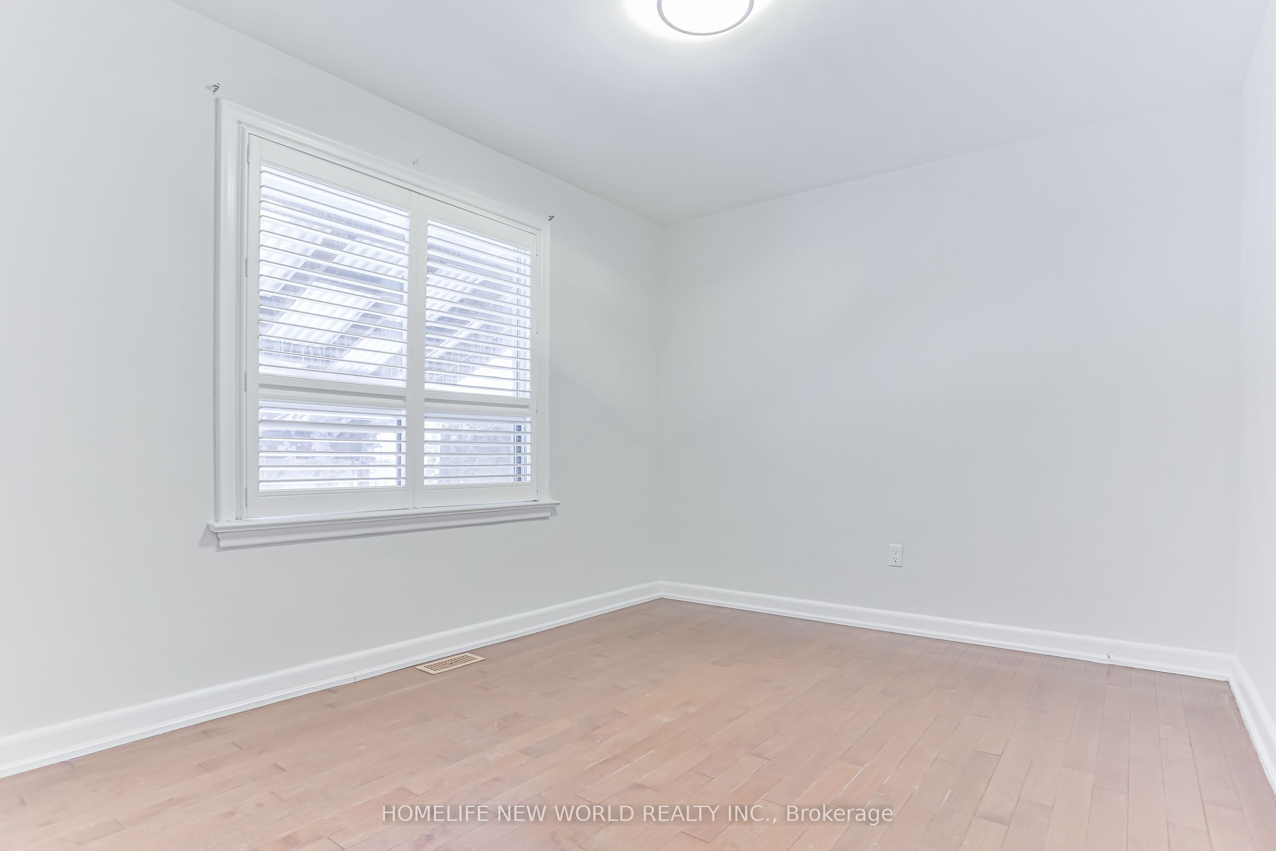 3 Erlesmere Avenue