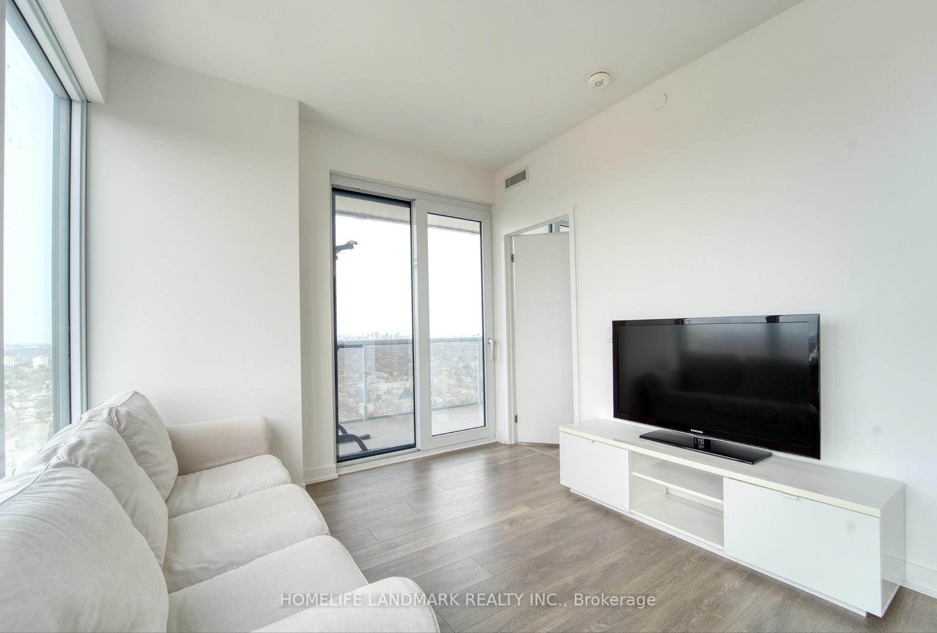 2 Bedrooms Condo at 15 HOLMES,  Toronto For sale