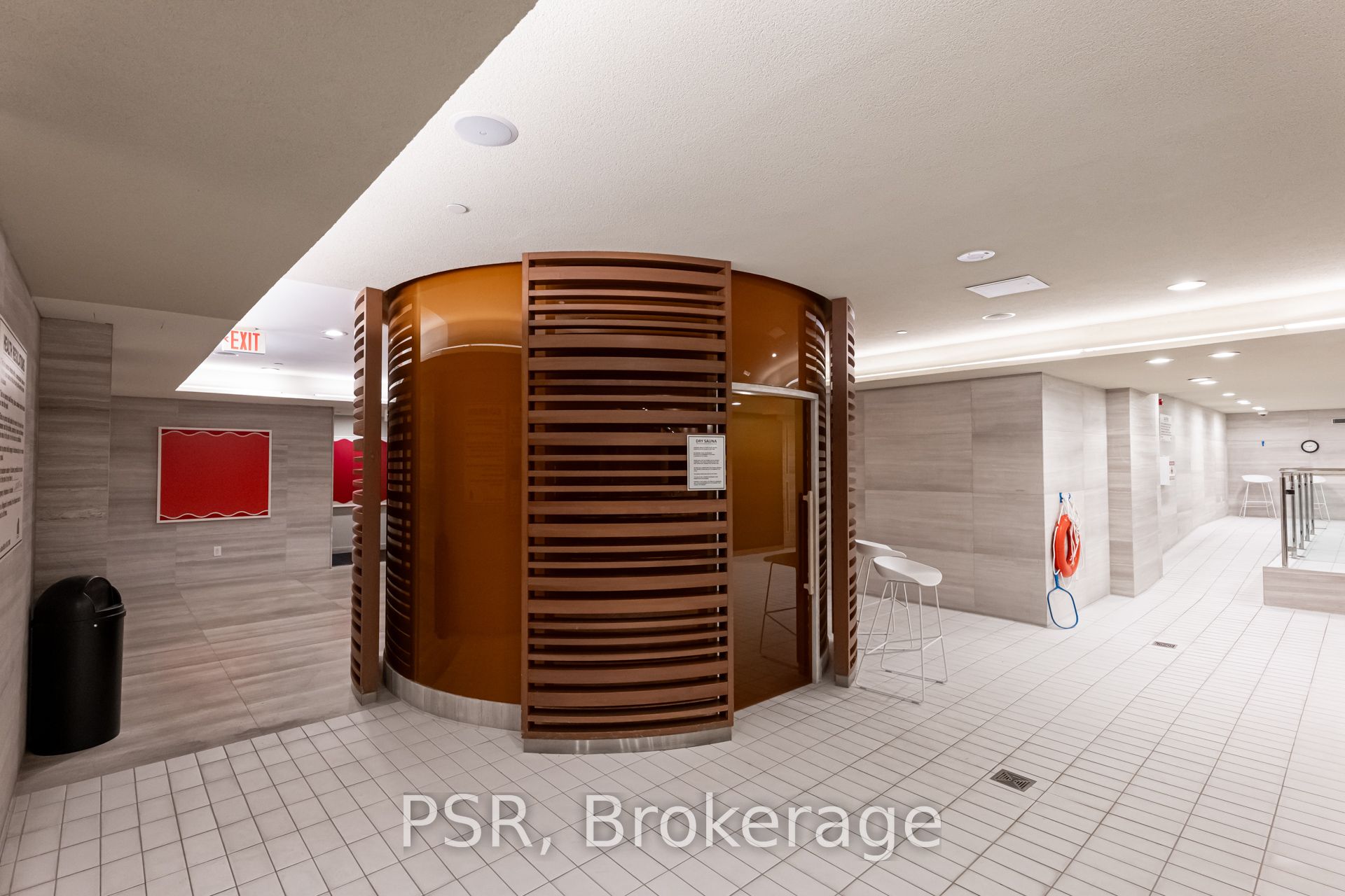 29 Queens Quay E, #627
