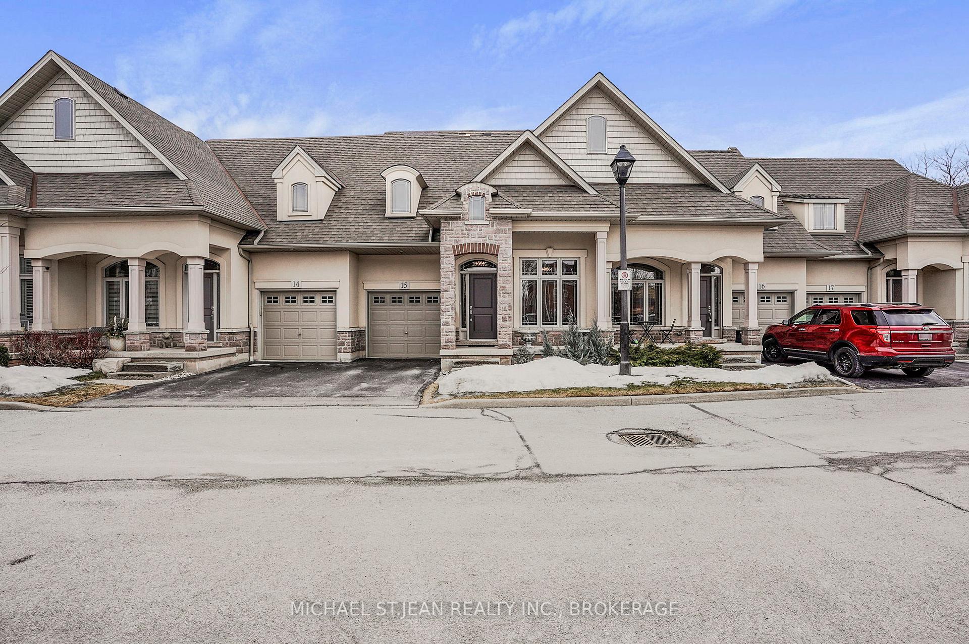 3 Bedrooms Condo at 5056 New,  Burlington For sale