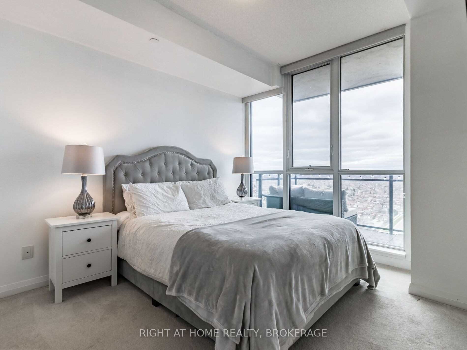 75 Eglinton Ave W Avenue, #1705