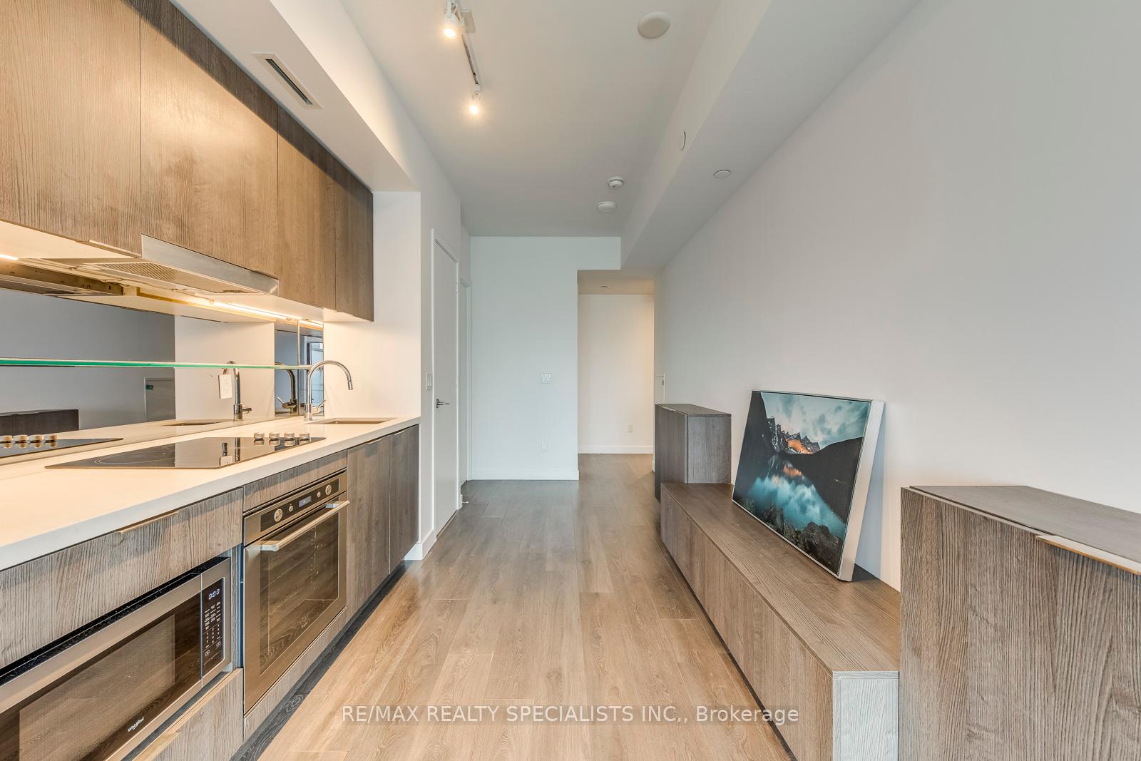 3 Bedrooms Condo at 215 Queen, Toronto For sale