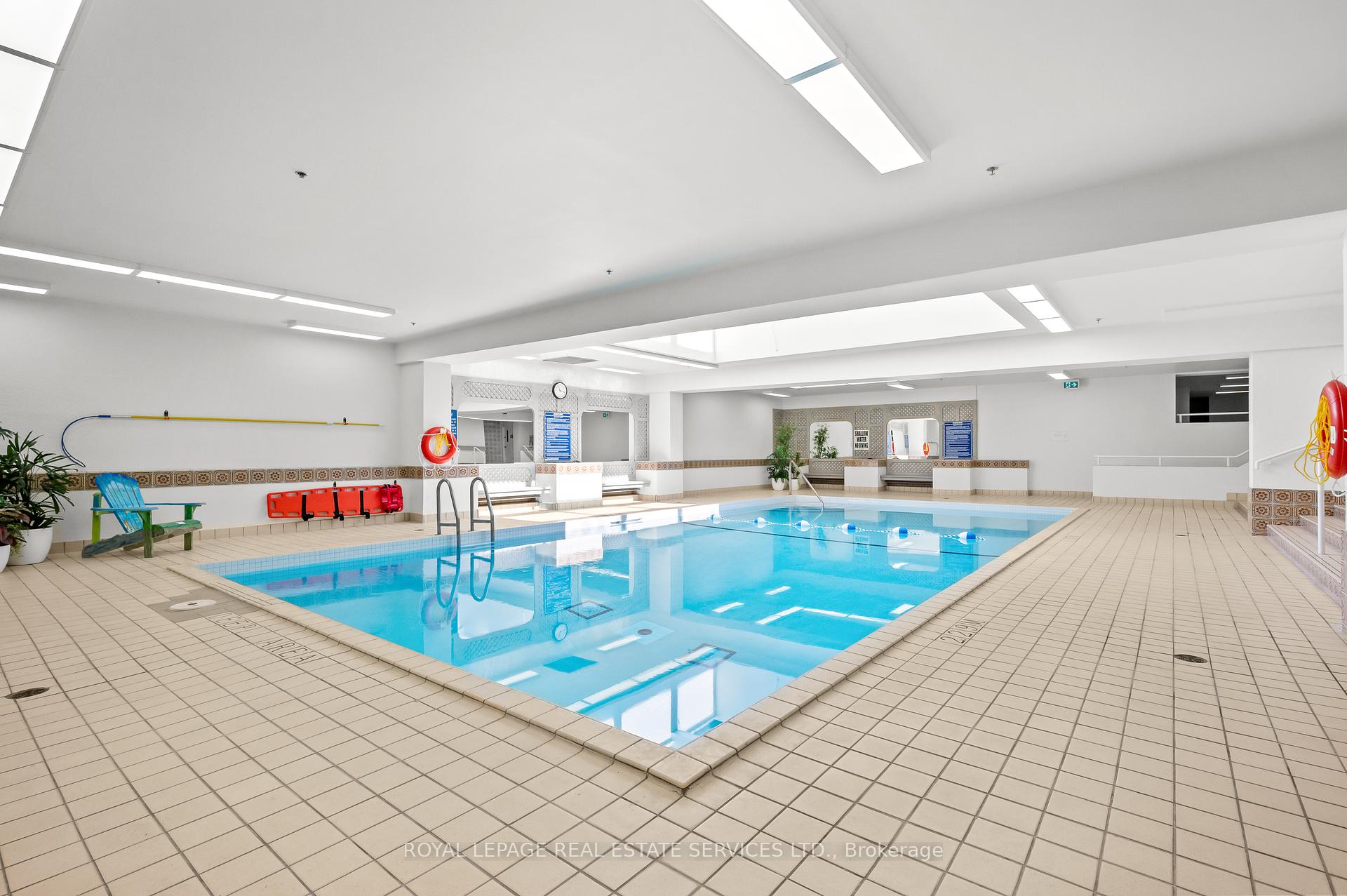 2 Bedrooms Condo at 2185 Marine,  Oakville For sale
