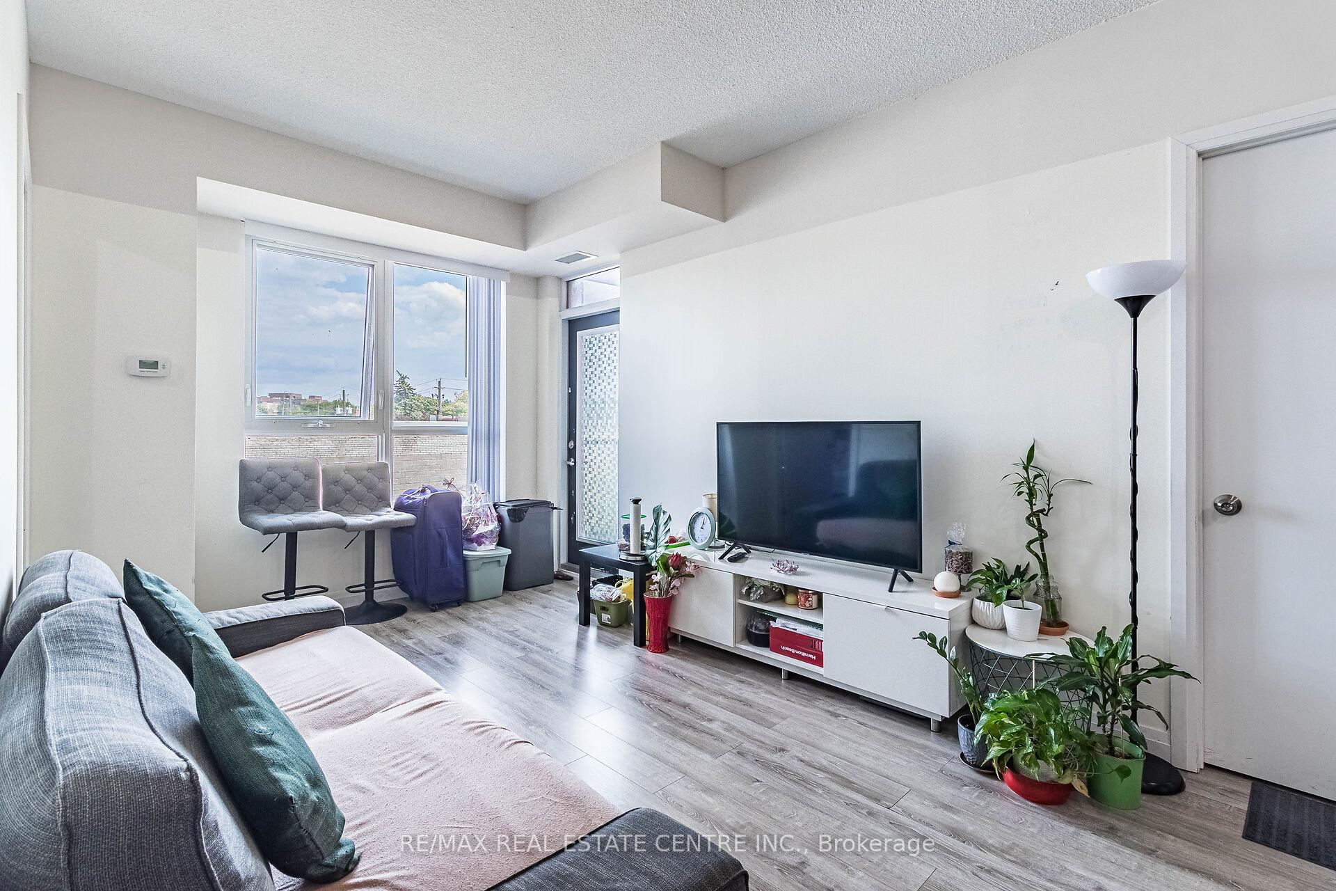 2 Bedrooms Condo at 22 East Haven,  Toronto For sale