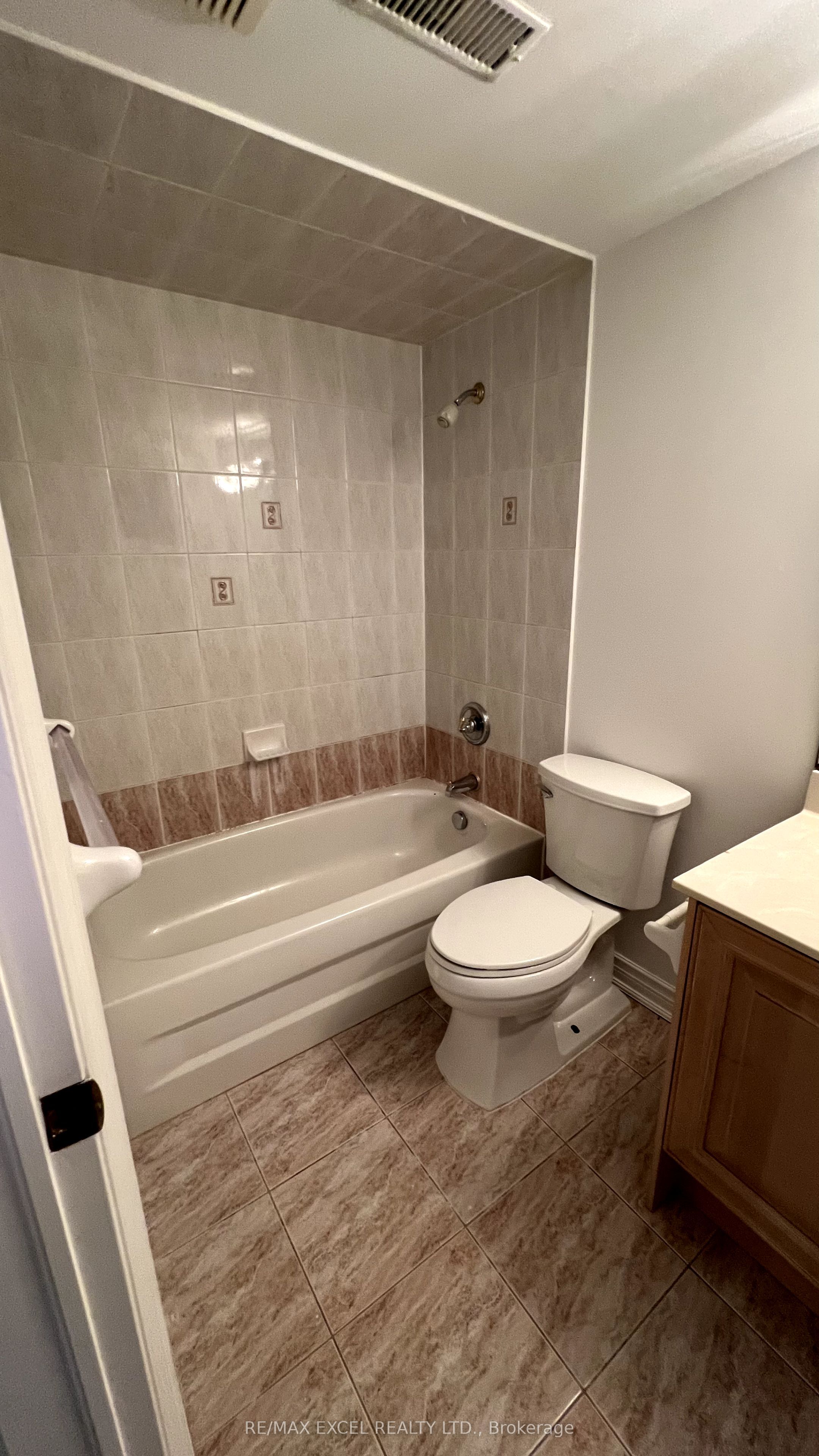 387 Crosby Avenue, #Basement