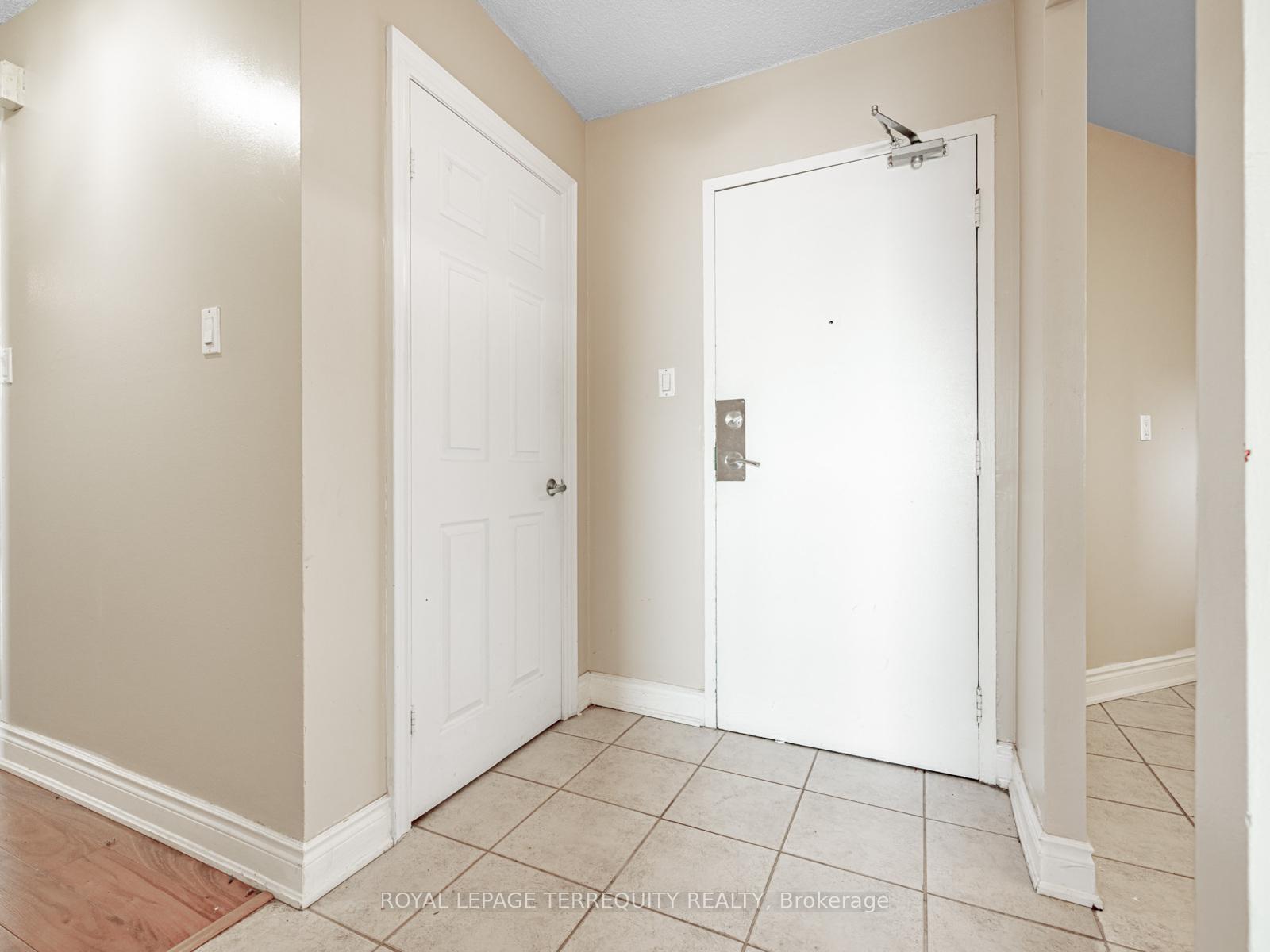 3 Bedrooms Condo at 234 Albion, Toronto For sale