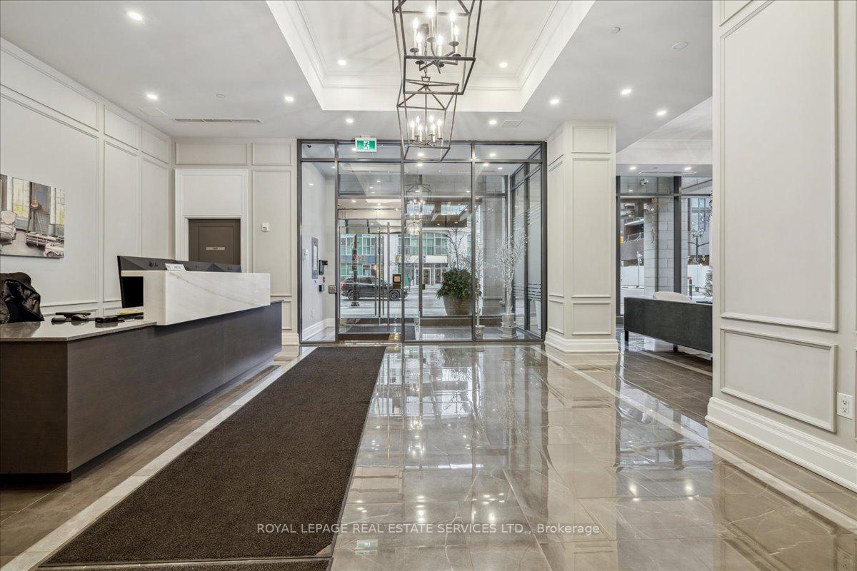 3 Bedrooms Condo at 2060 Lakeshore, Burlington For sale