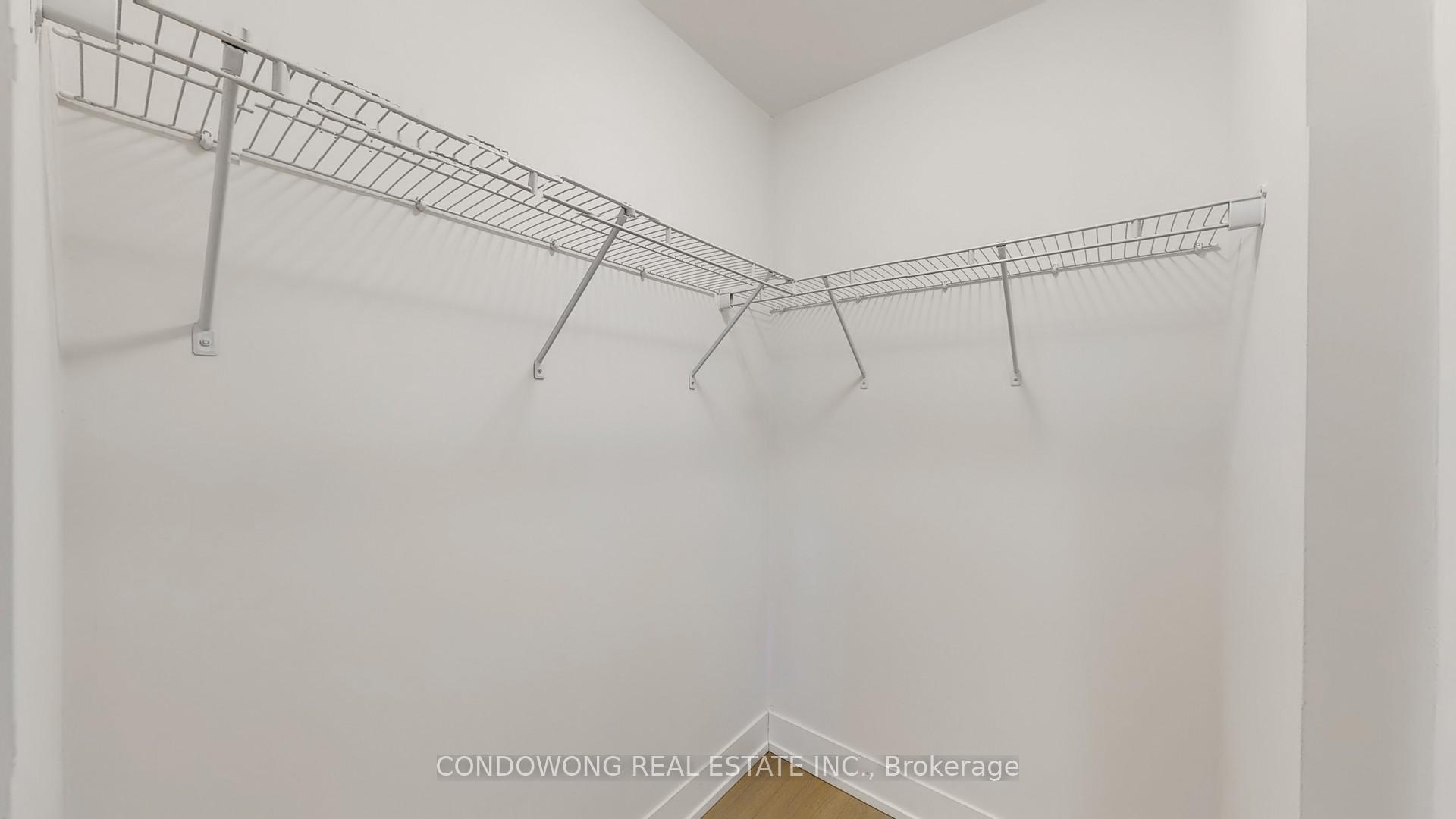 1 Bedroom Condo at 7 Kenaston, Toronto For sale