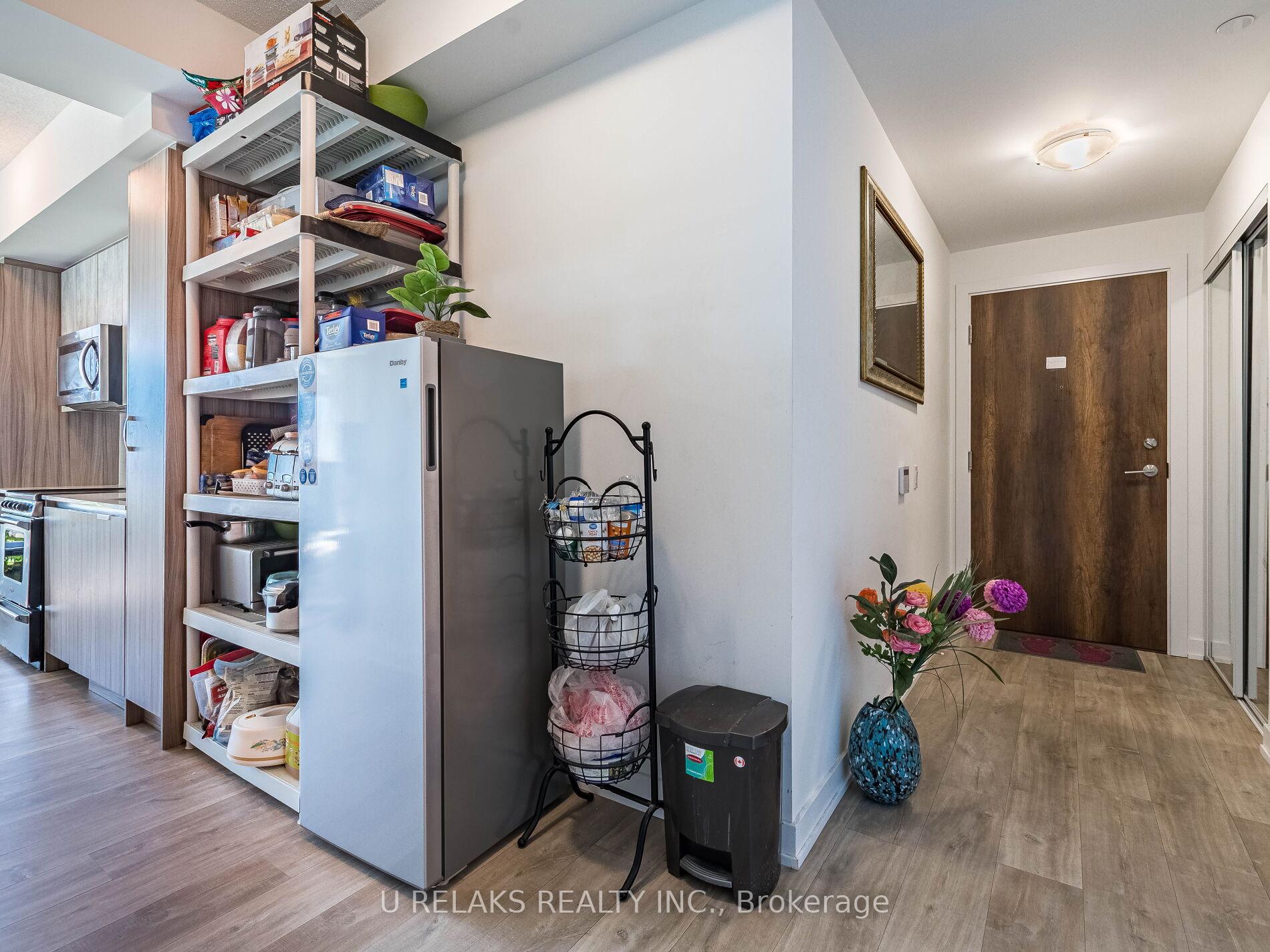 2 Bedrooms Condo at 251 Manitoba,  Toronto For sale