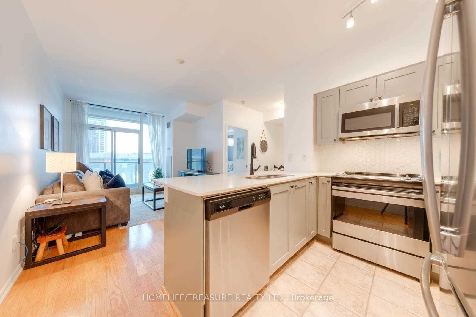 2 Bedrooms Condo at 231 Fort York, Toronto For sale