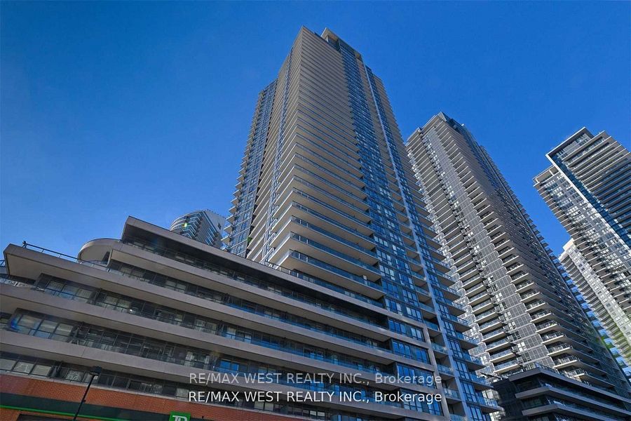 2212 Lake Shore