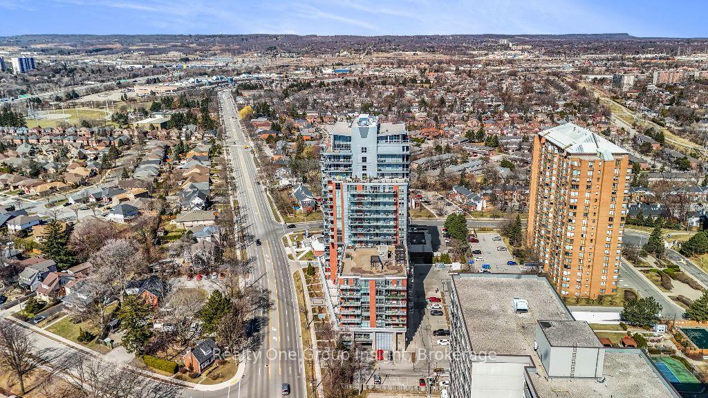 1 Bedroom Condo at 551 Maple,  Burlington For sale