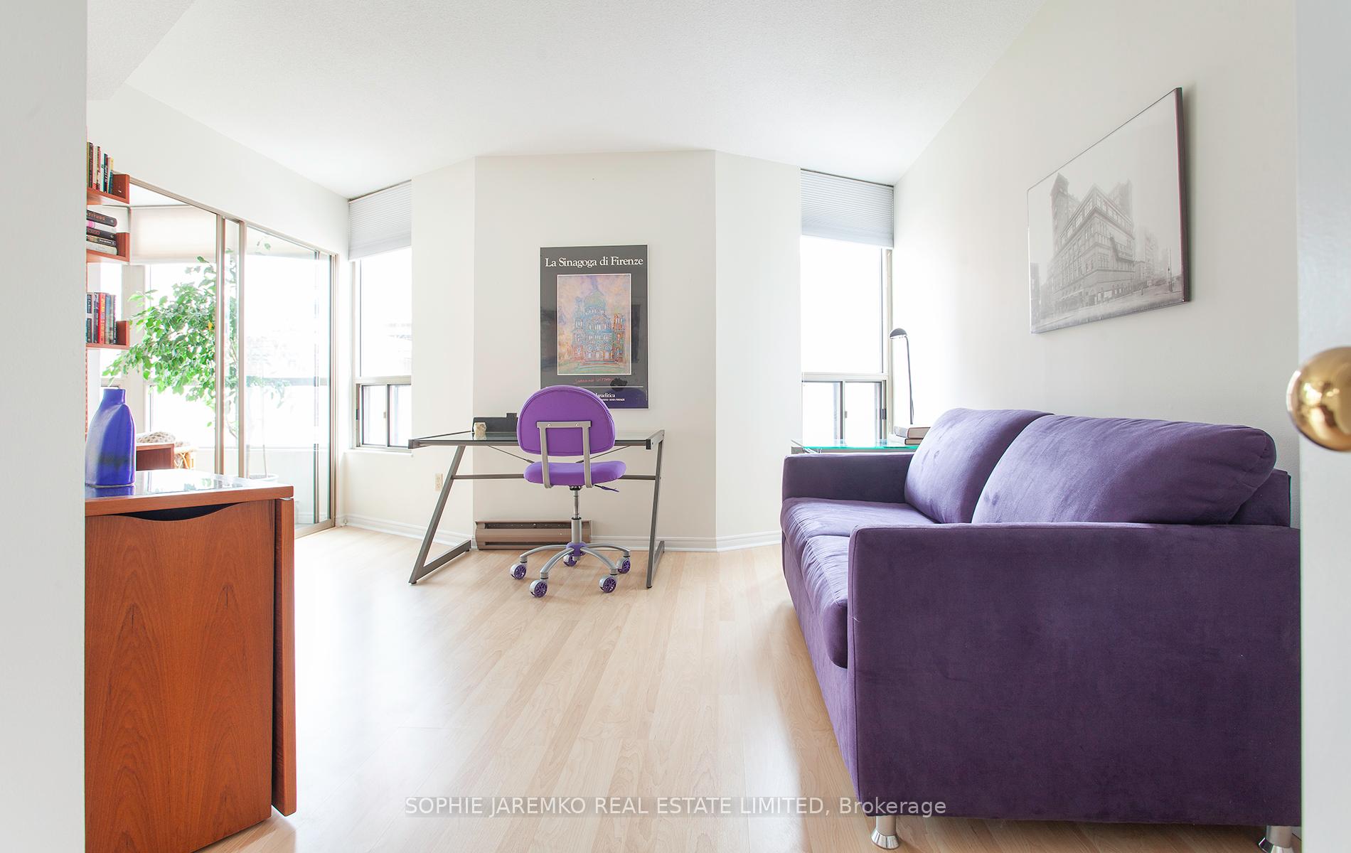 3 Bedrooms Condo at 160 Frederick,  Toronto For sale