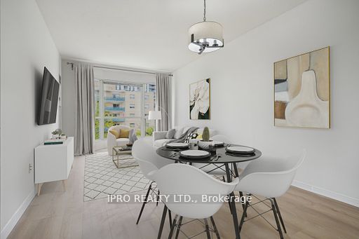 2511 Lakeshore